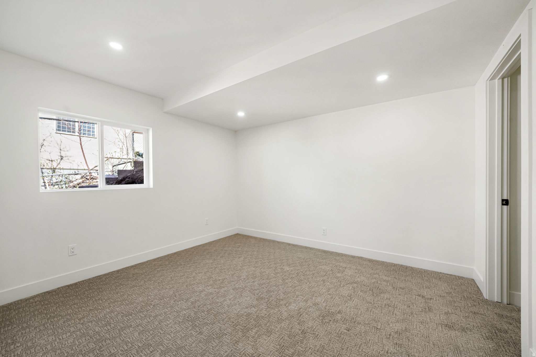 CREST VIEW MANOR - Residential