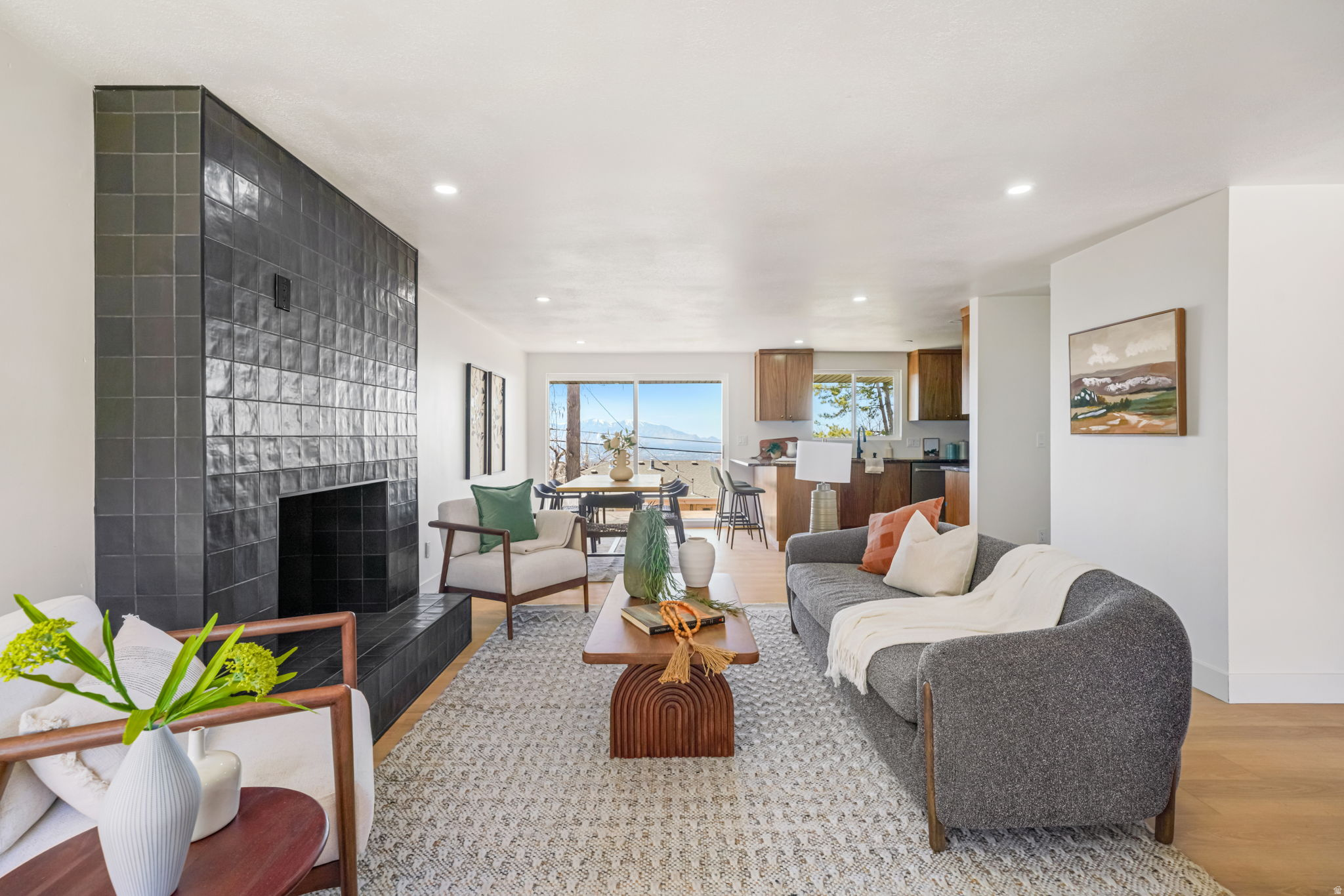 CREST VIEW MANOR - Residential