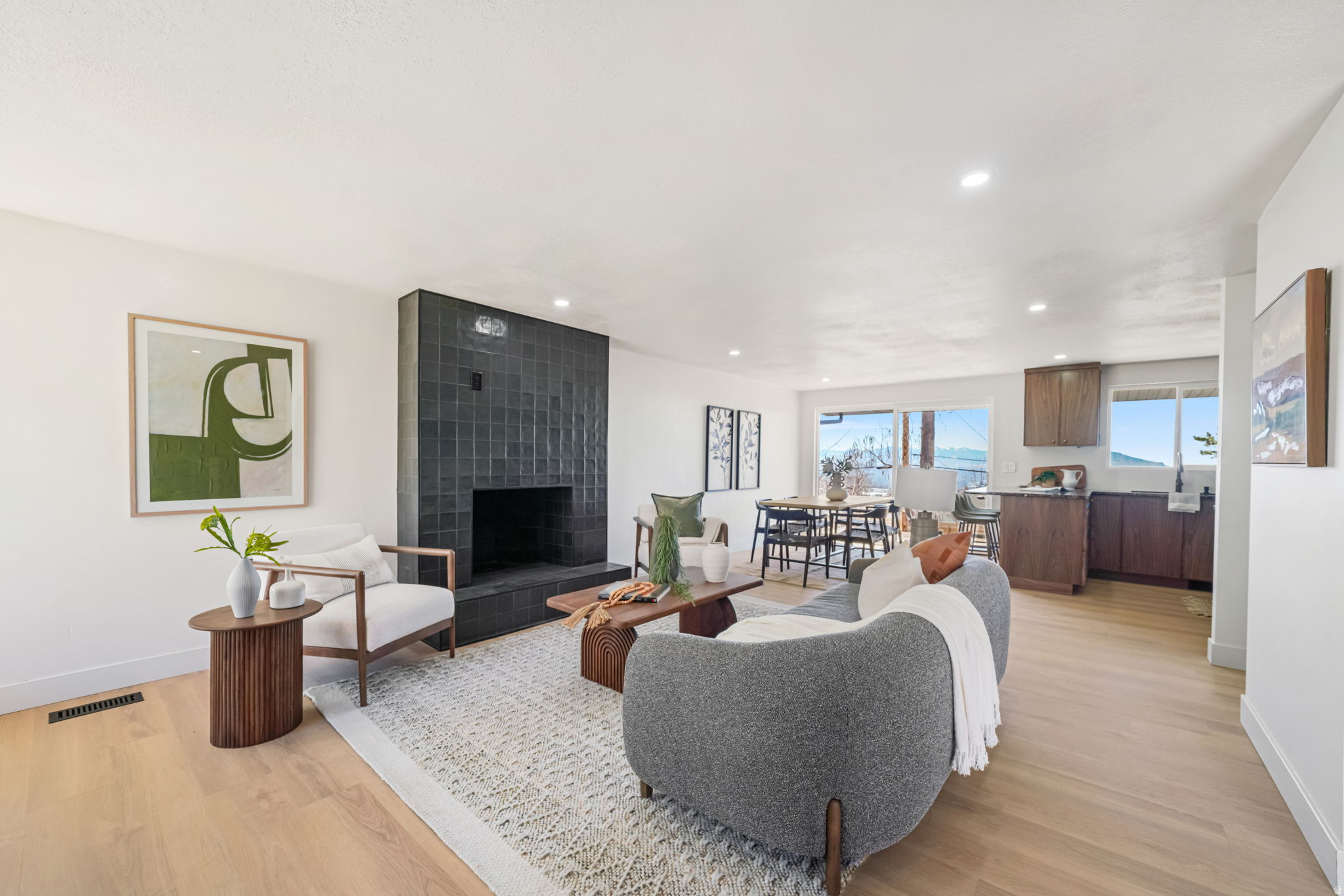 CREST VIEW MANOR - Residential