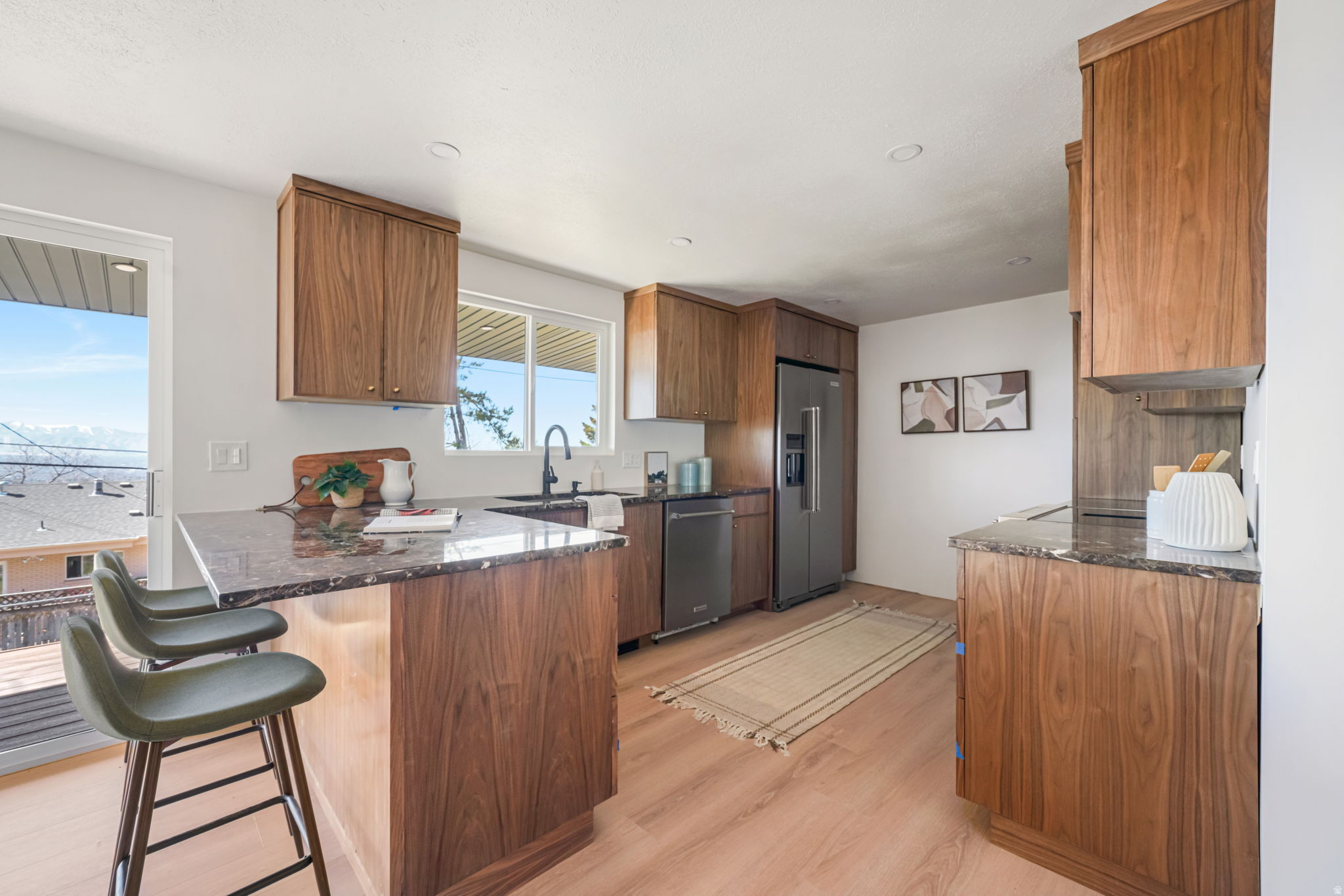 CREST VIEW MANOR - Residential