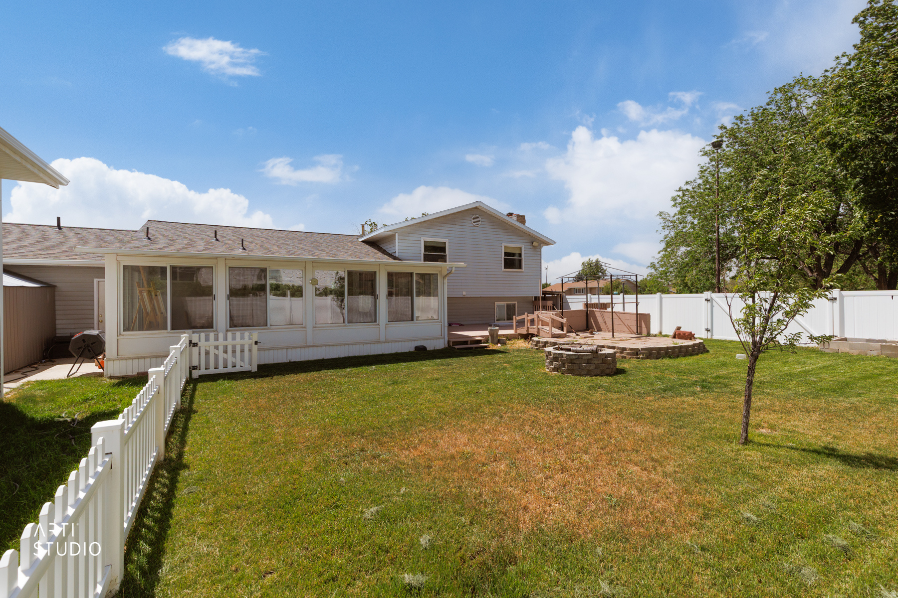BARNES - Residential