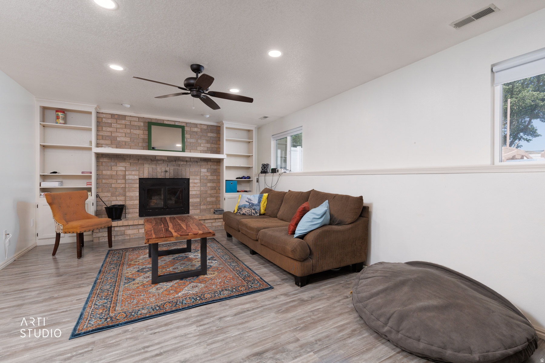 BARNES - Residential