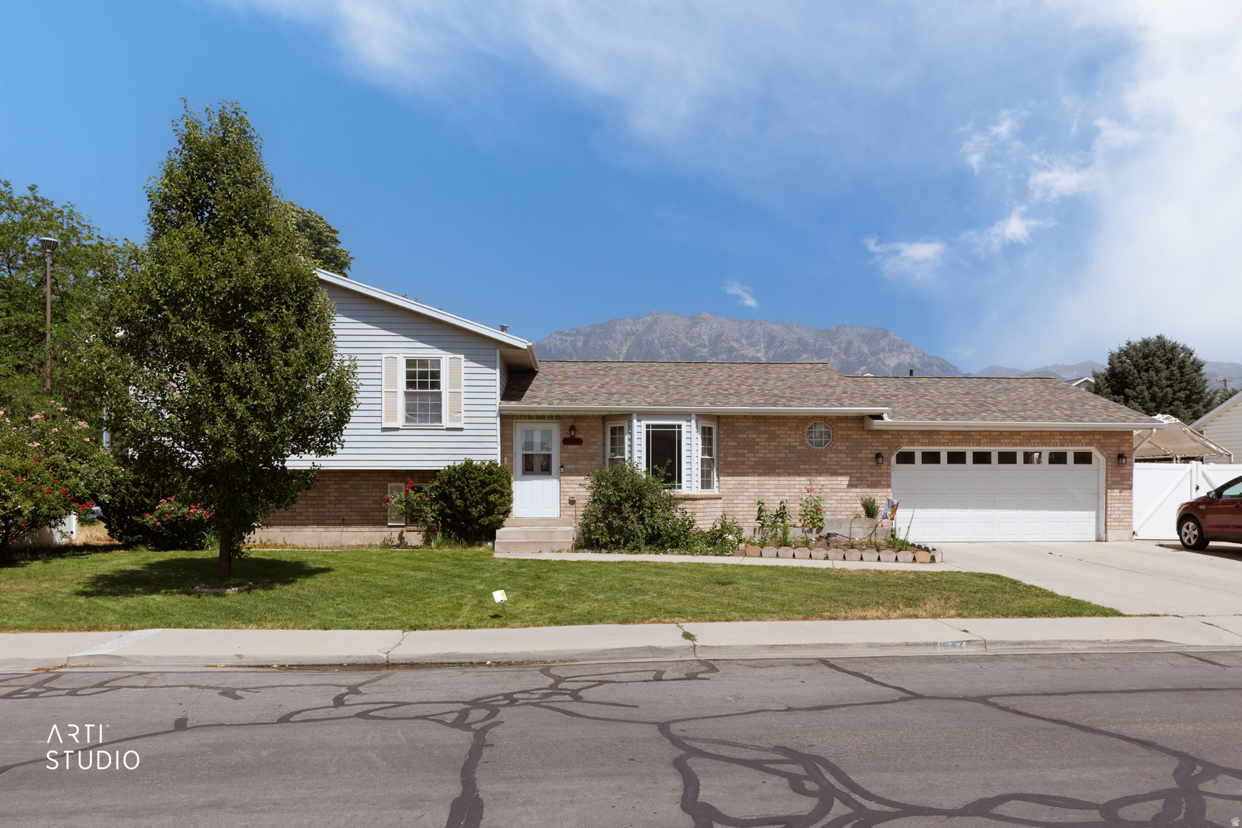 BARNES - Residential