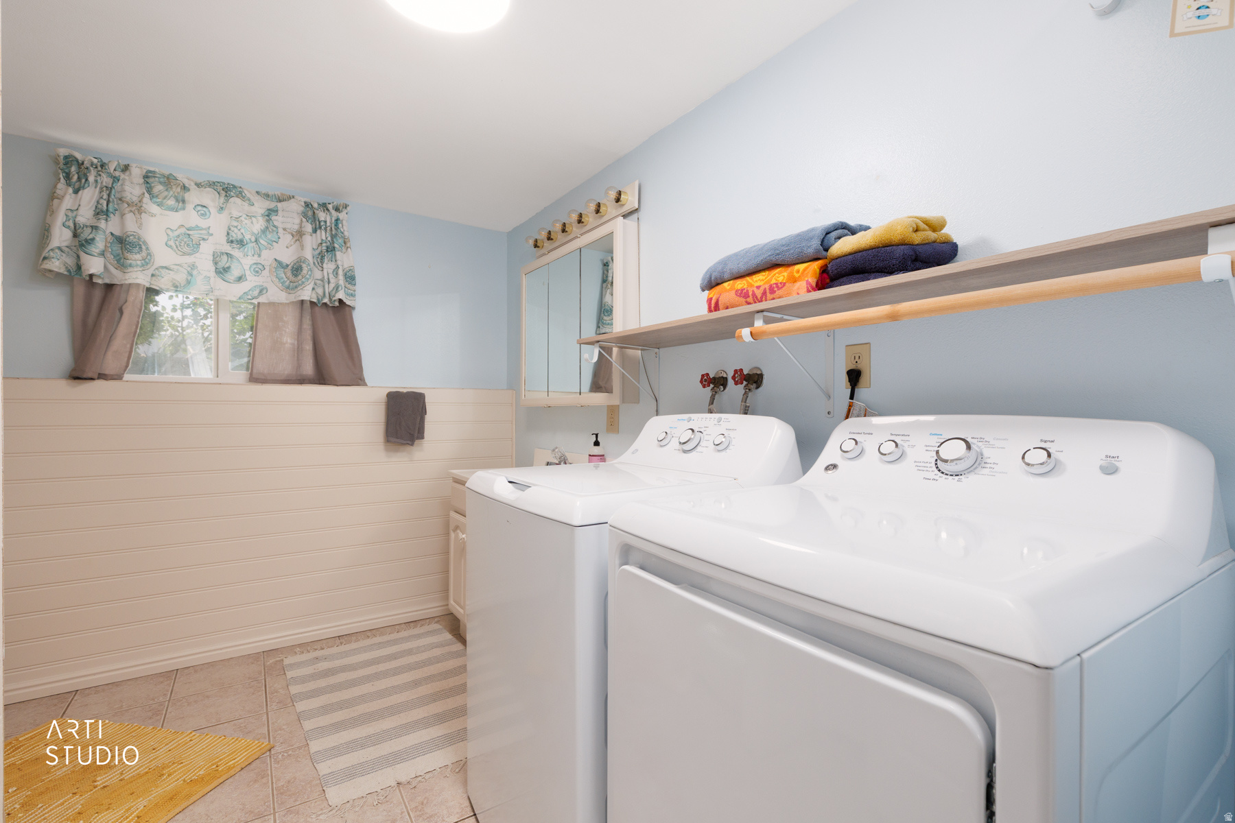 BARNES - Residential