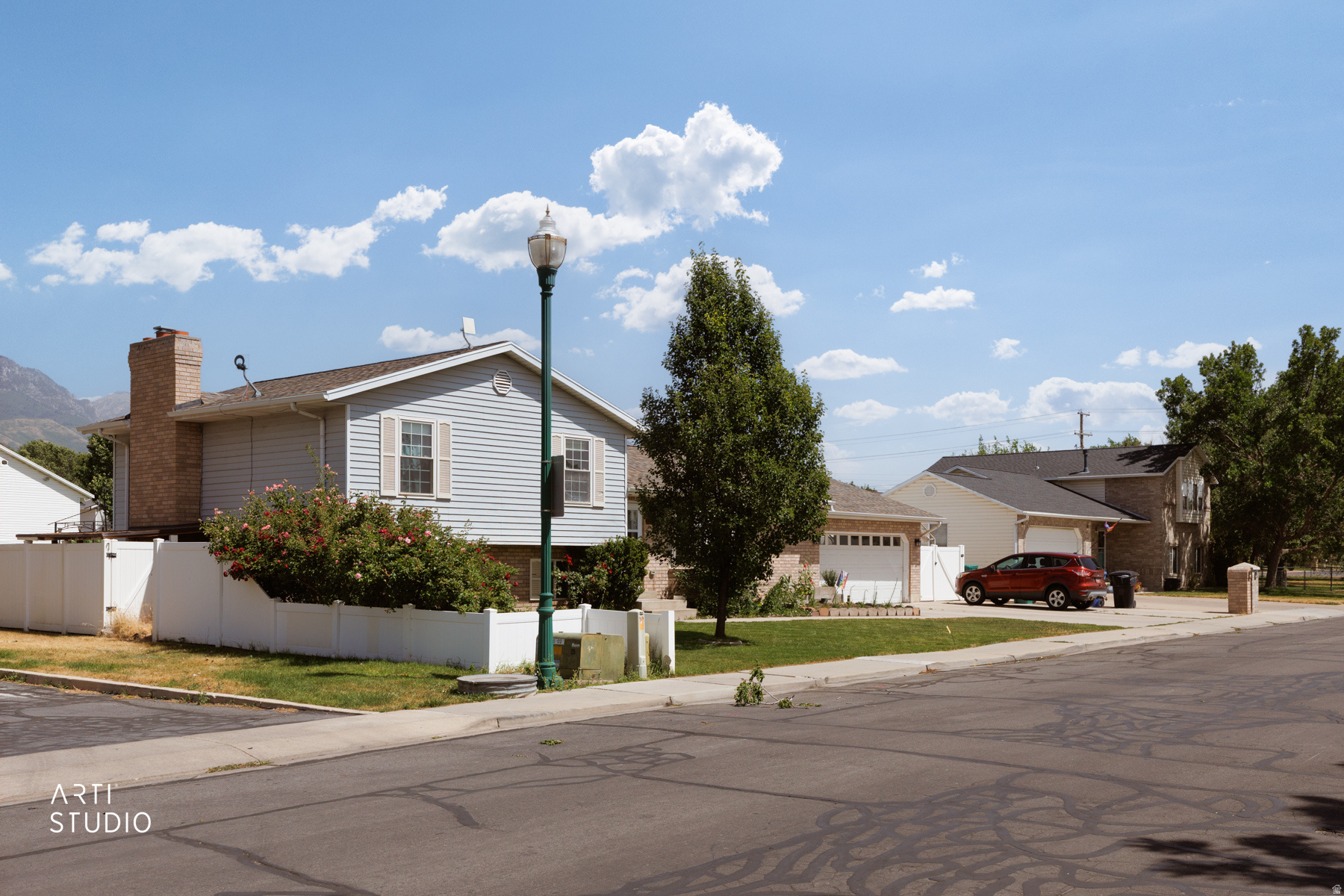 BARNES - Residential