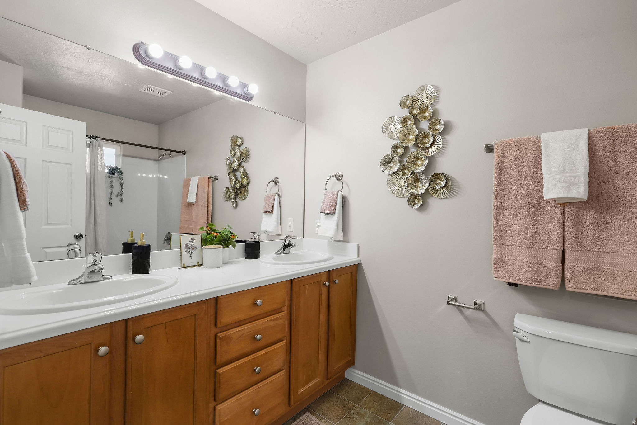PILGRIMS LANDING - Residential