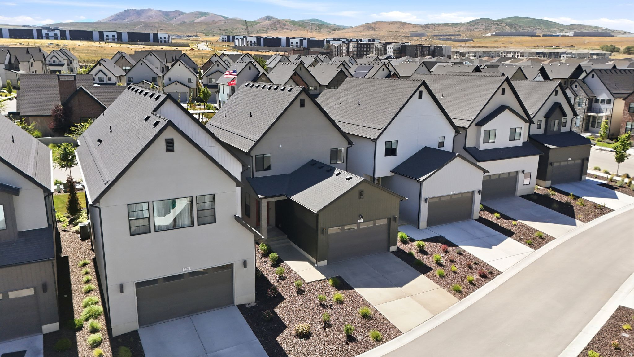 HOLBROOK SCANDIA CTG 3304 - Residential