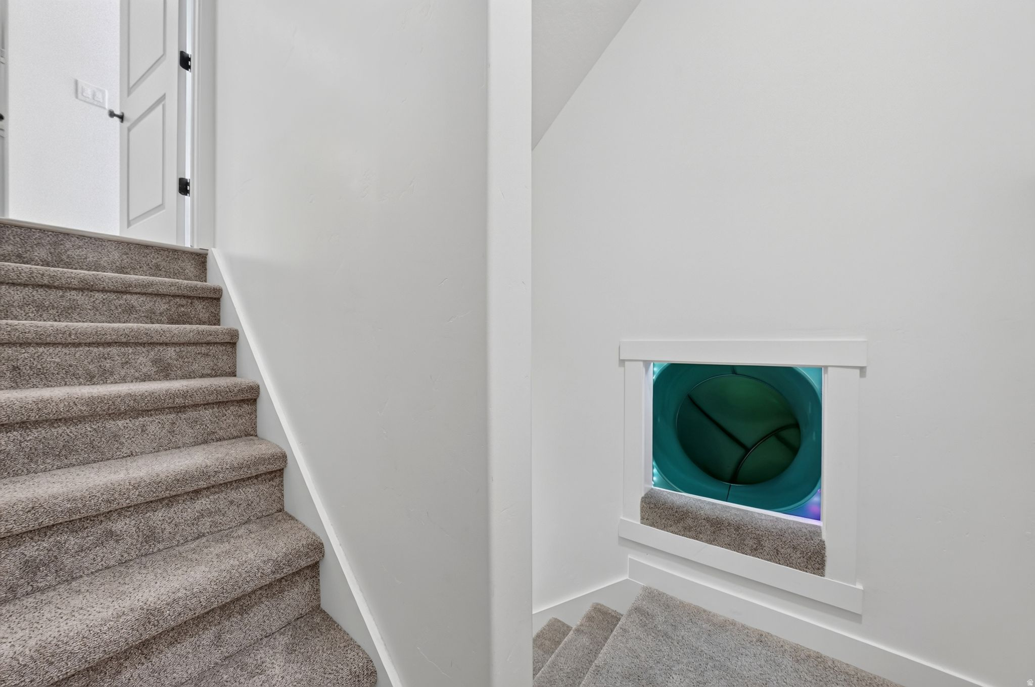 HOLBROOK SCANDIA CTG 3304 - Residential