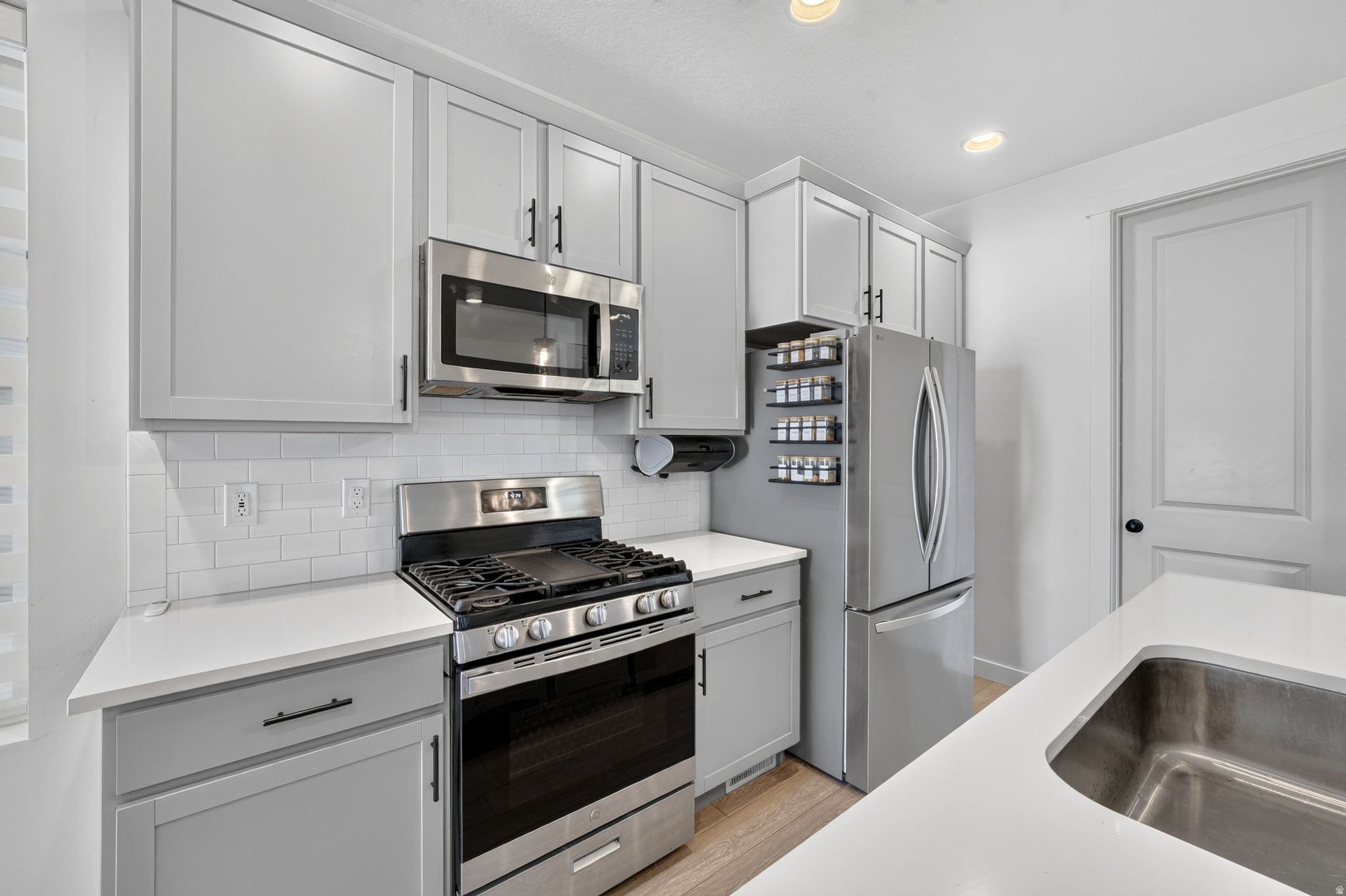 HOLBROOK SCANDIA CTG 3304 - Residential