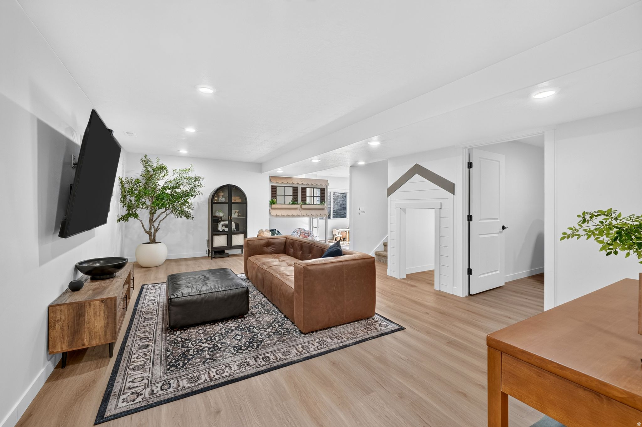 HOLBROOK SCANDIA CTG 3304 - Residential