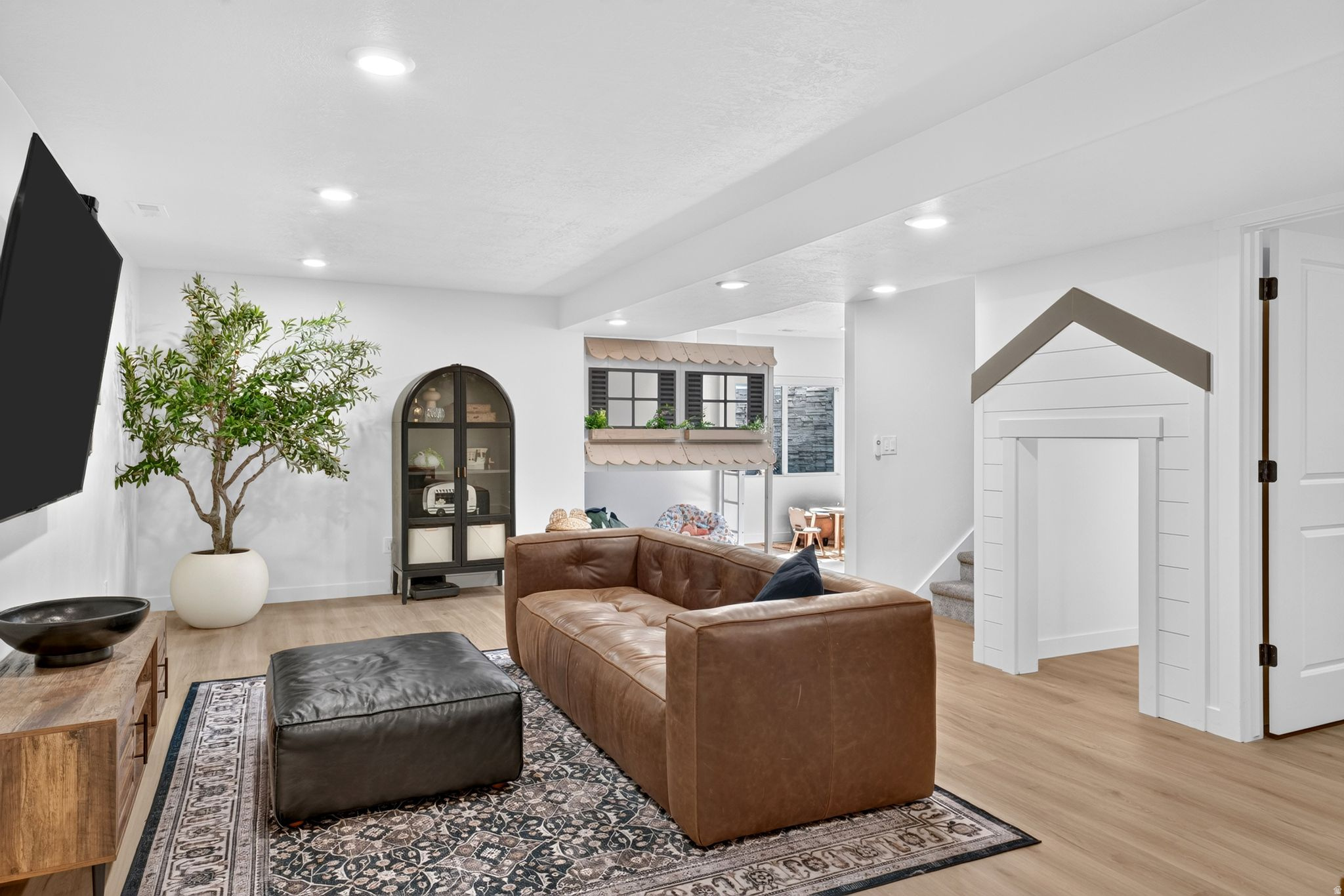HOLBROOK SCANDIA CTG 3304 - Residential