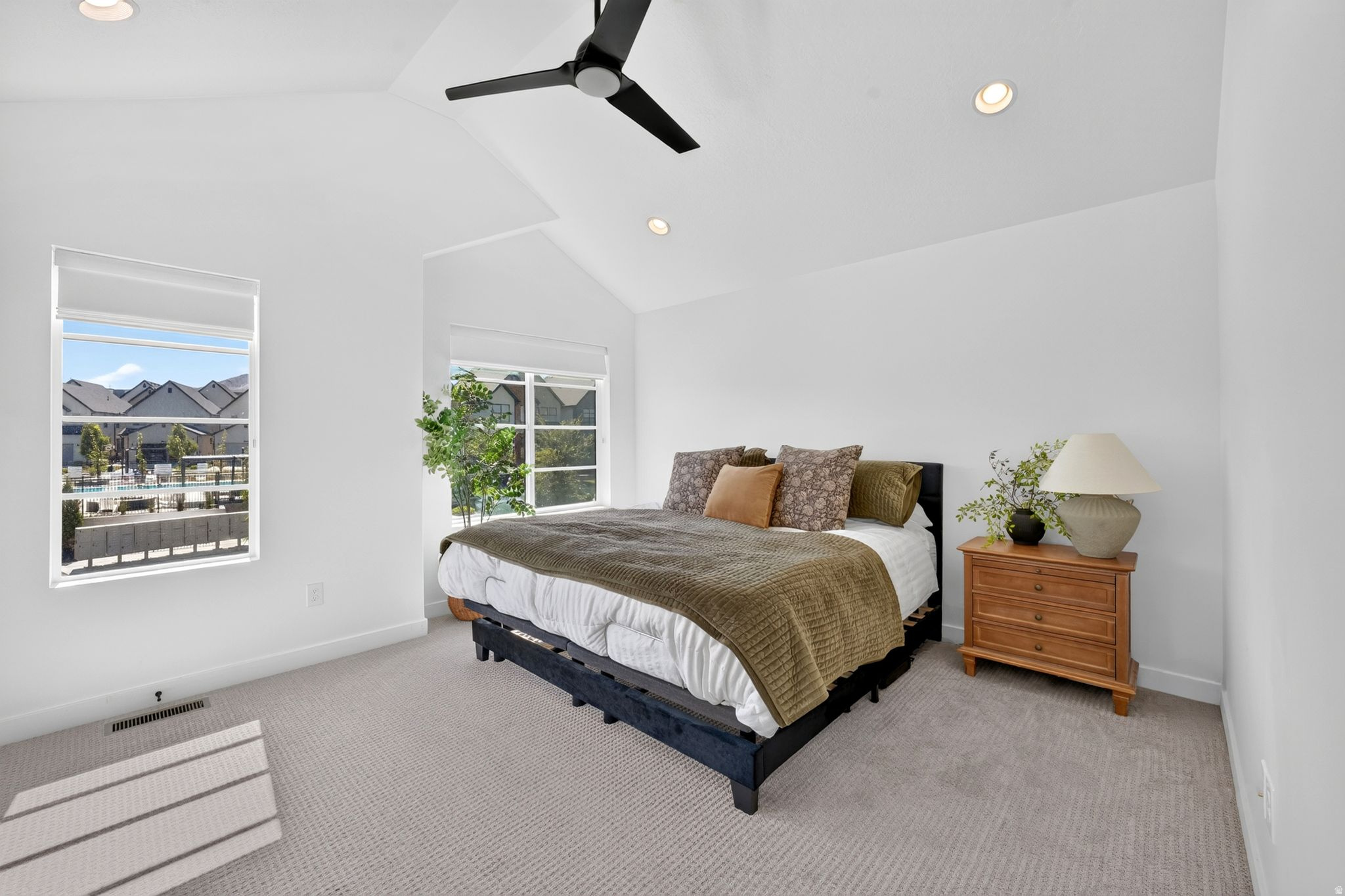 HOLBROOK SCANDIA CTG 3304 - Residential