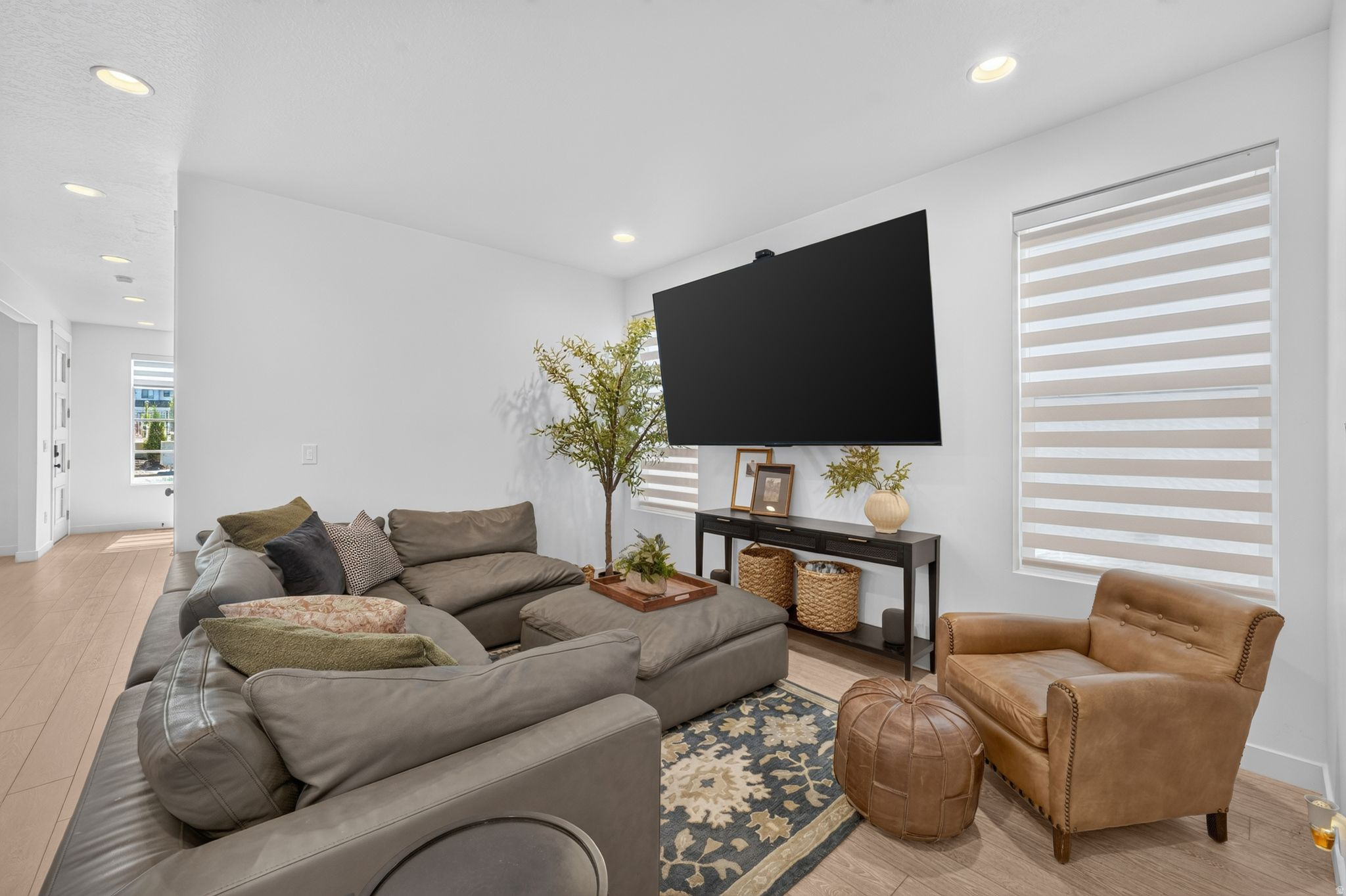 HOLBROOK SCANDIA CTG 3304 - Residential