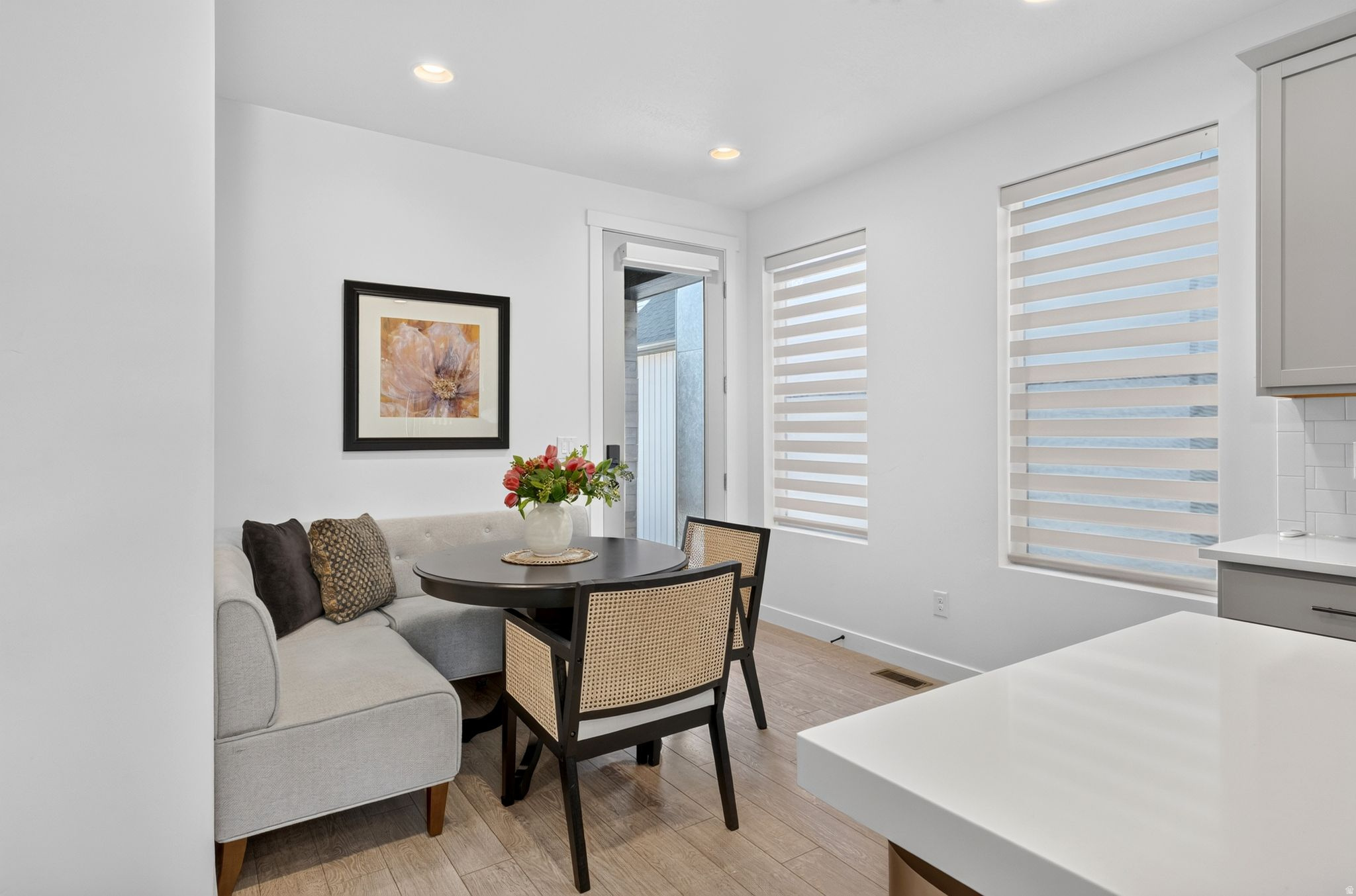 HOLBROOK SCANDIA CTG 3304 - Residential