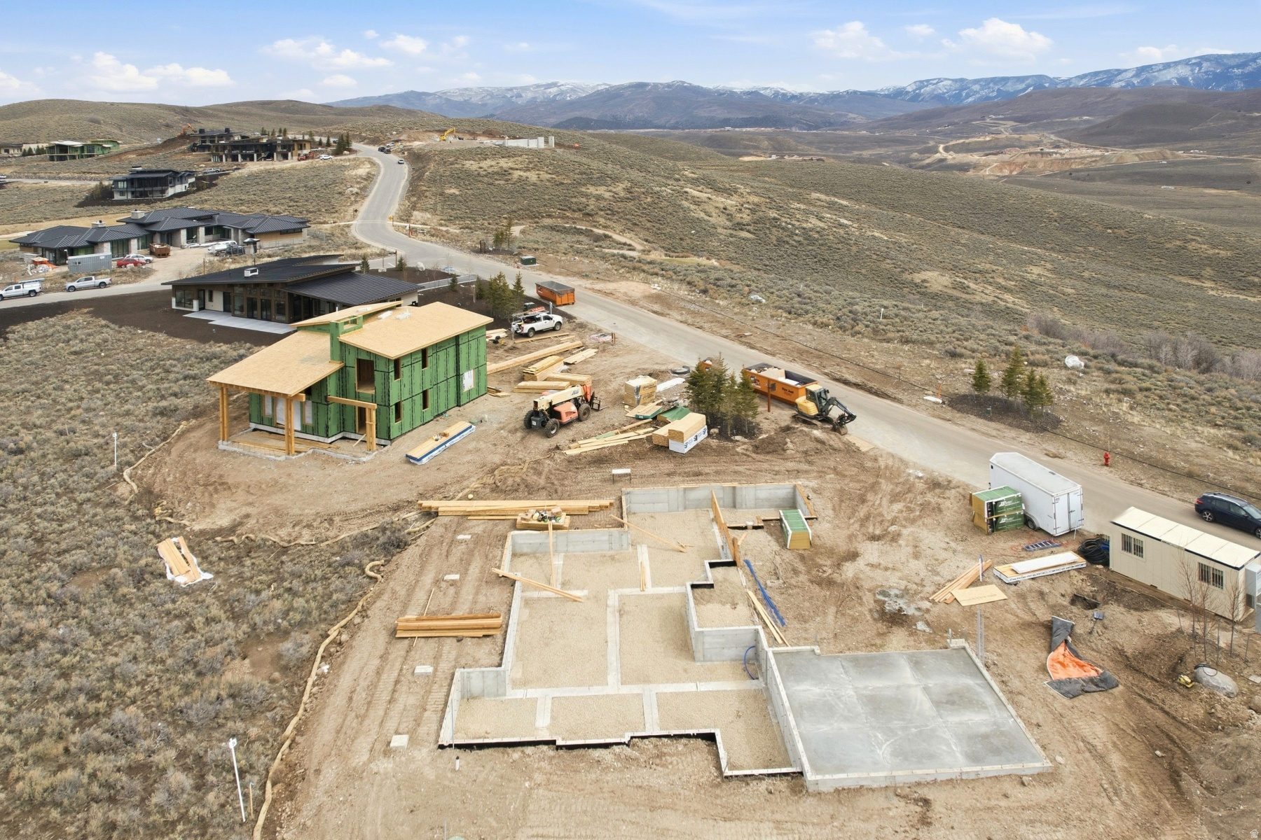 HAWKS PASS - Residential