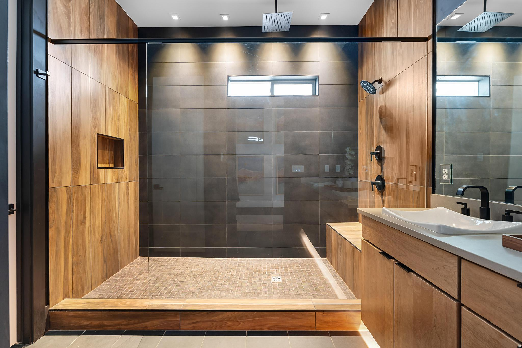 RIDGE SUB - Residential