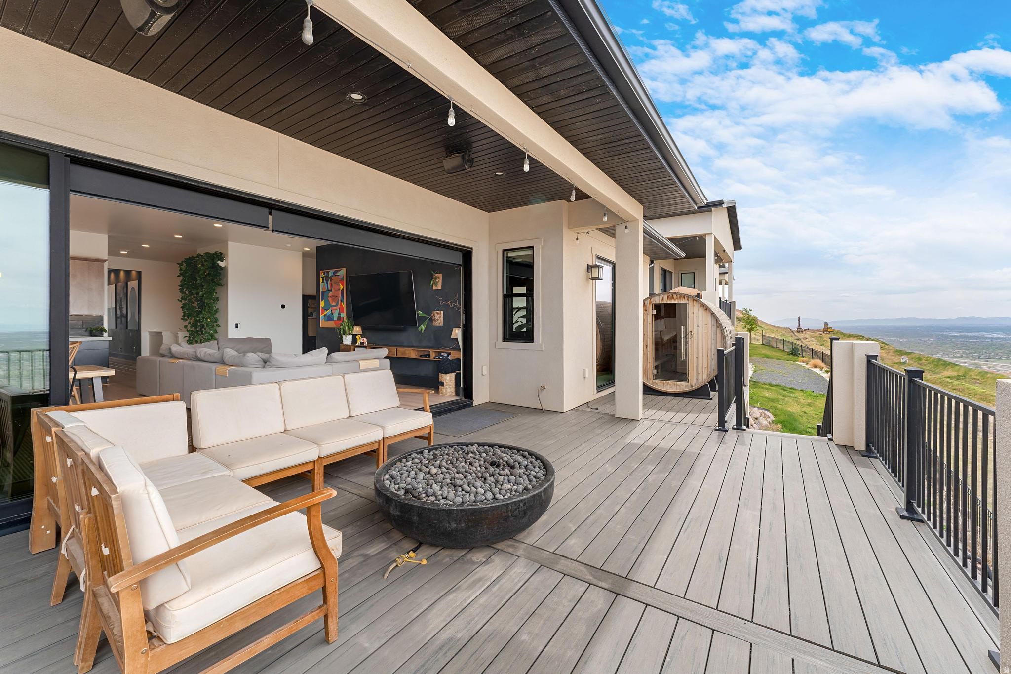 RIDGE SUB - Residential