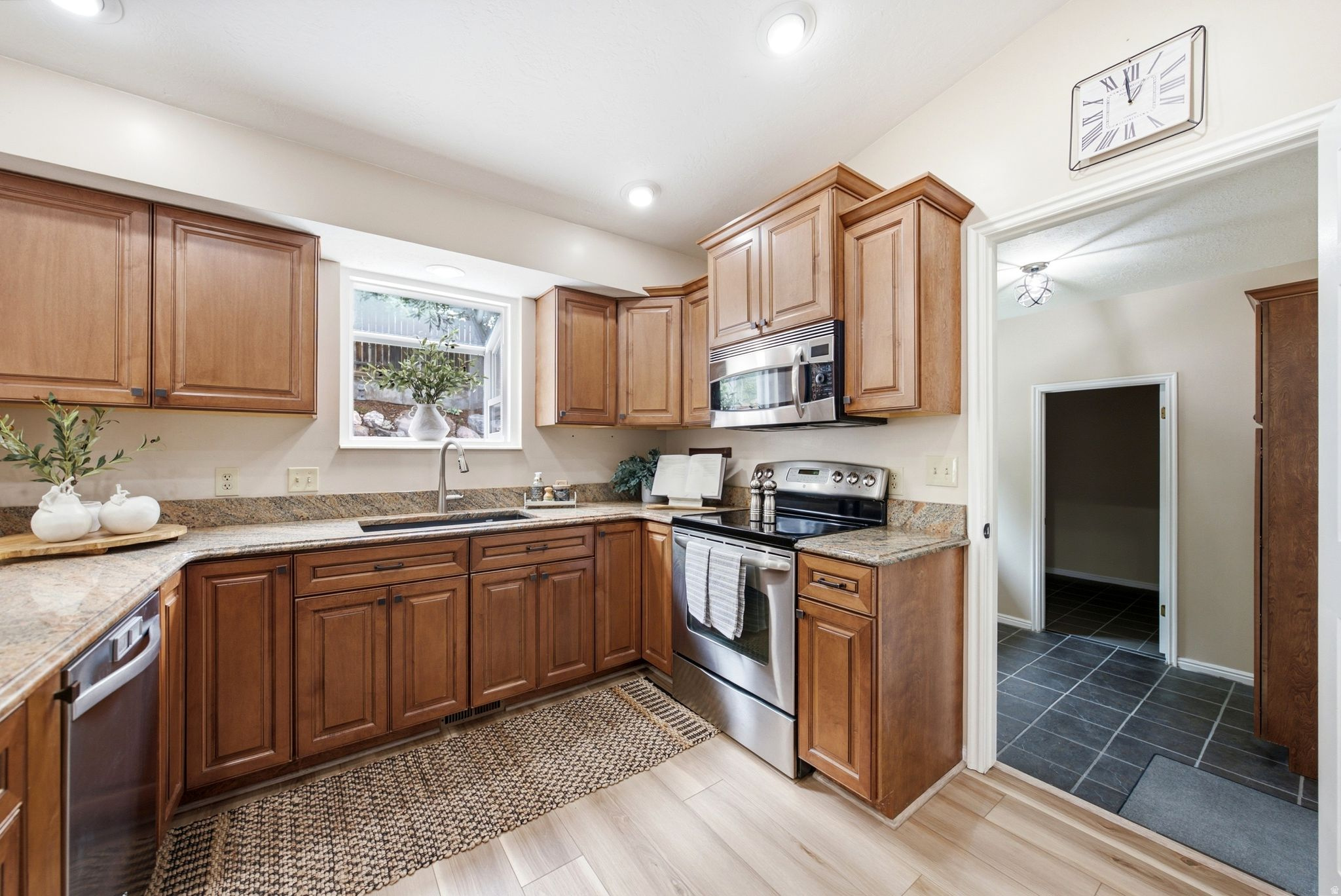 EASTRIDGE - Residential