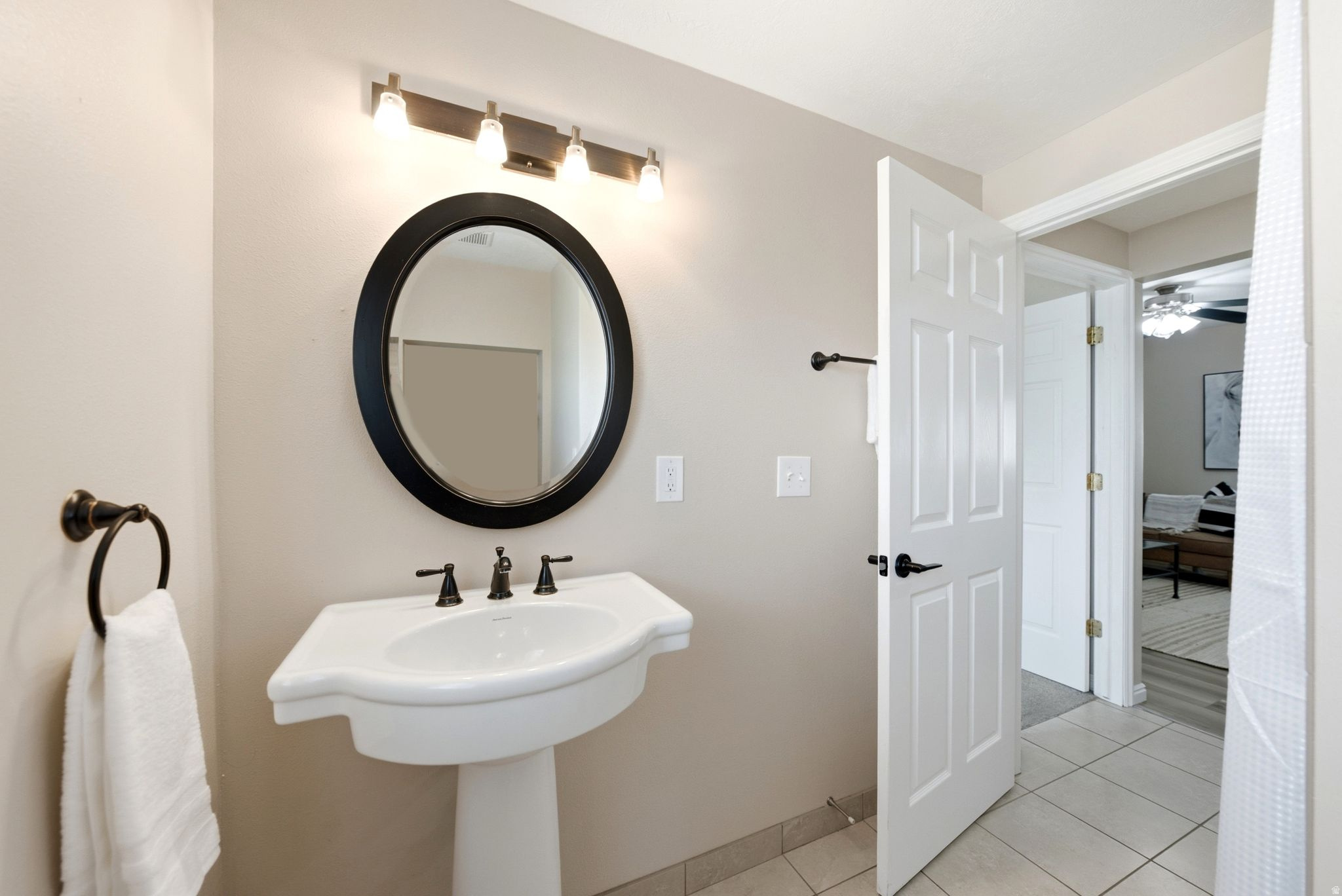 EASTRIDGE - Residential