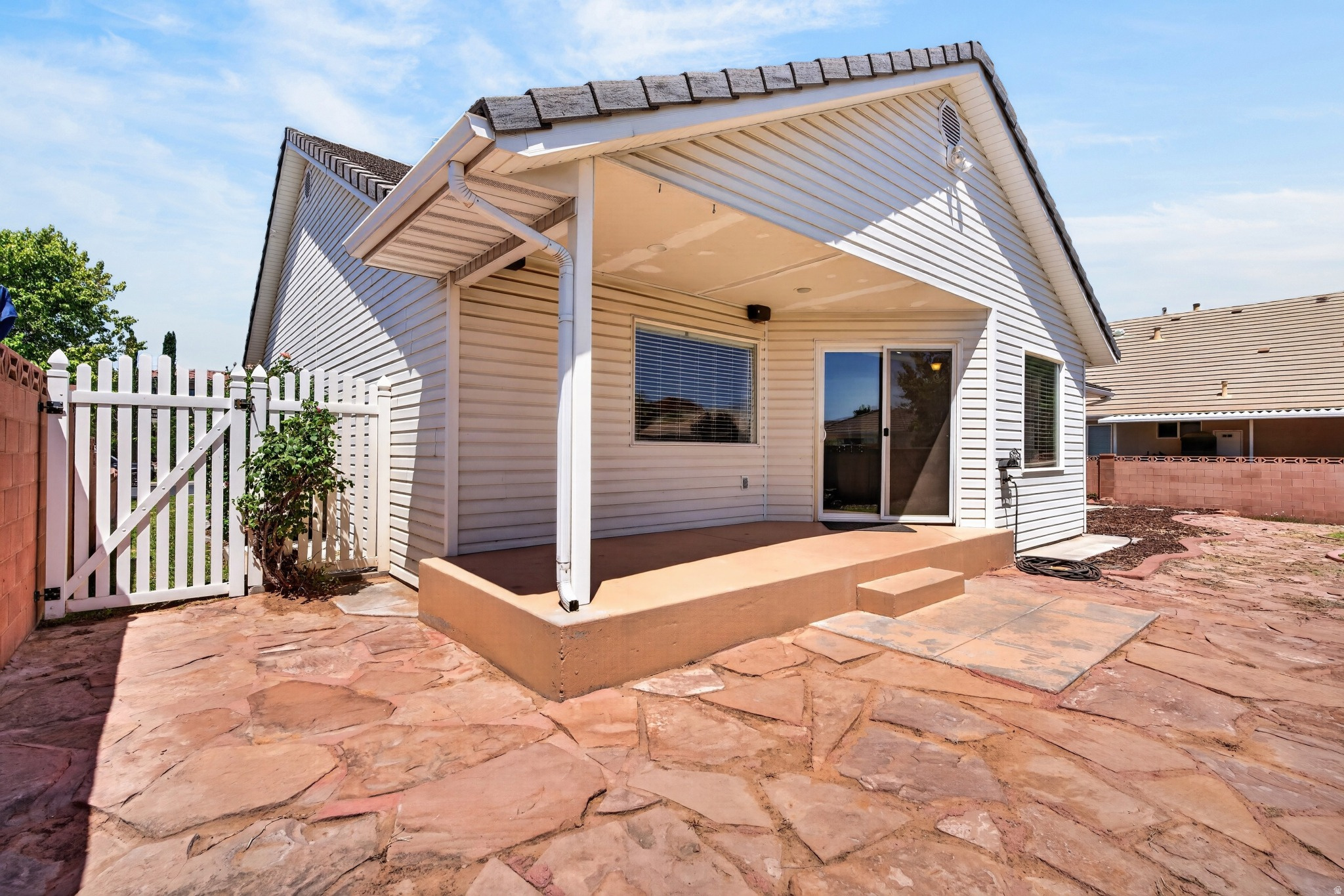 CANYON TERRACE - Residential