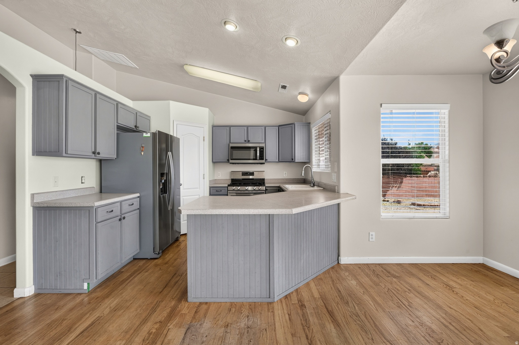 CANYON TERRACE - Residential