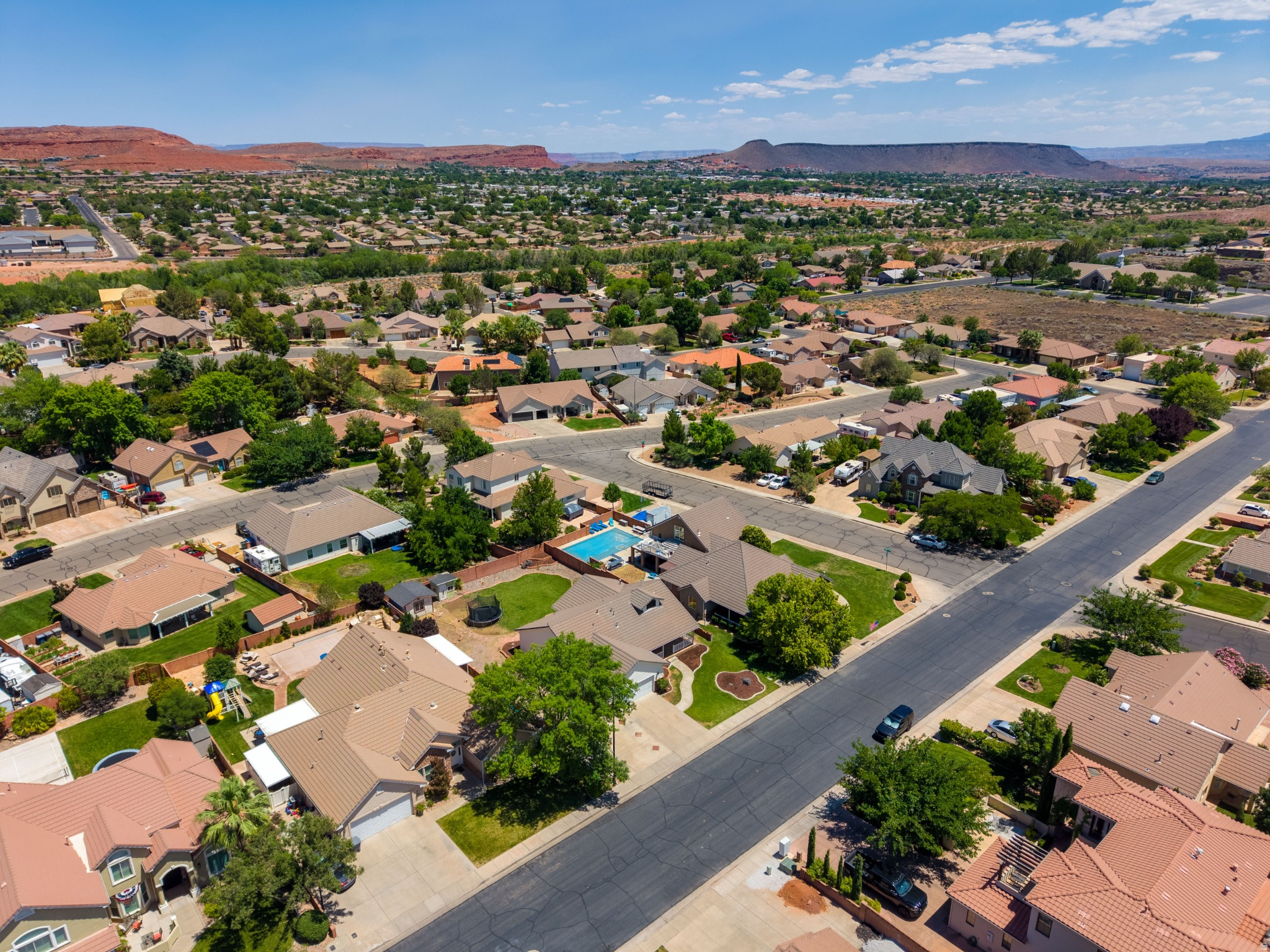 CANYON TERRACE - Residential