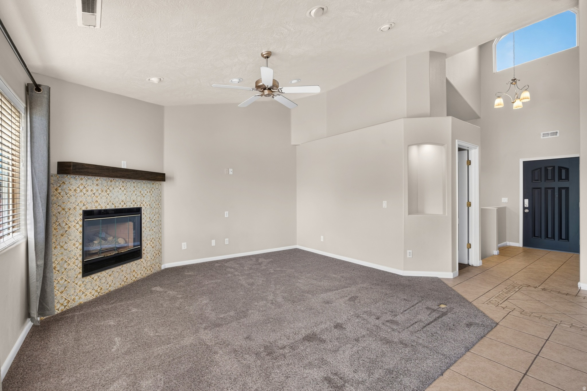CANYON TERRACE - Residential