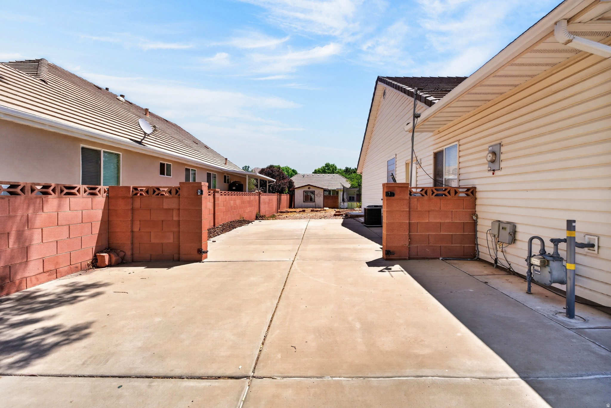 CANYON TERRACE - Residential