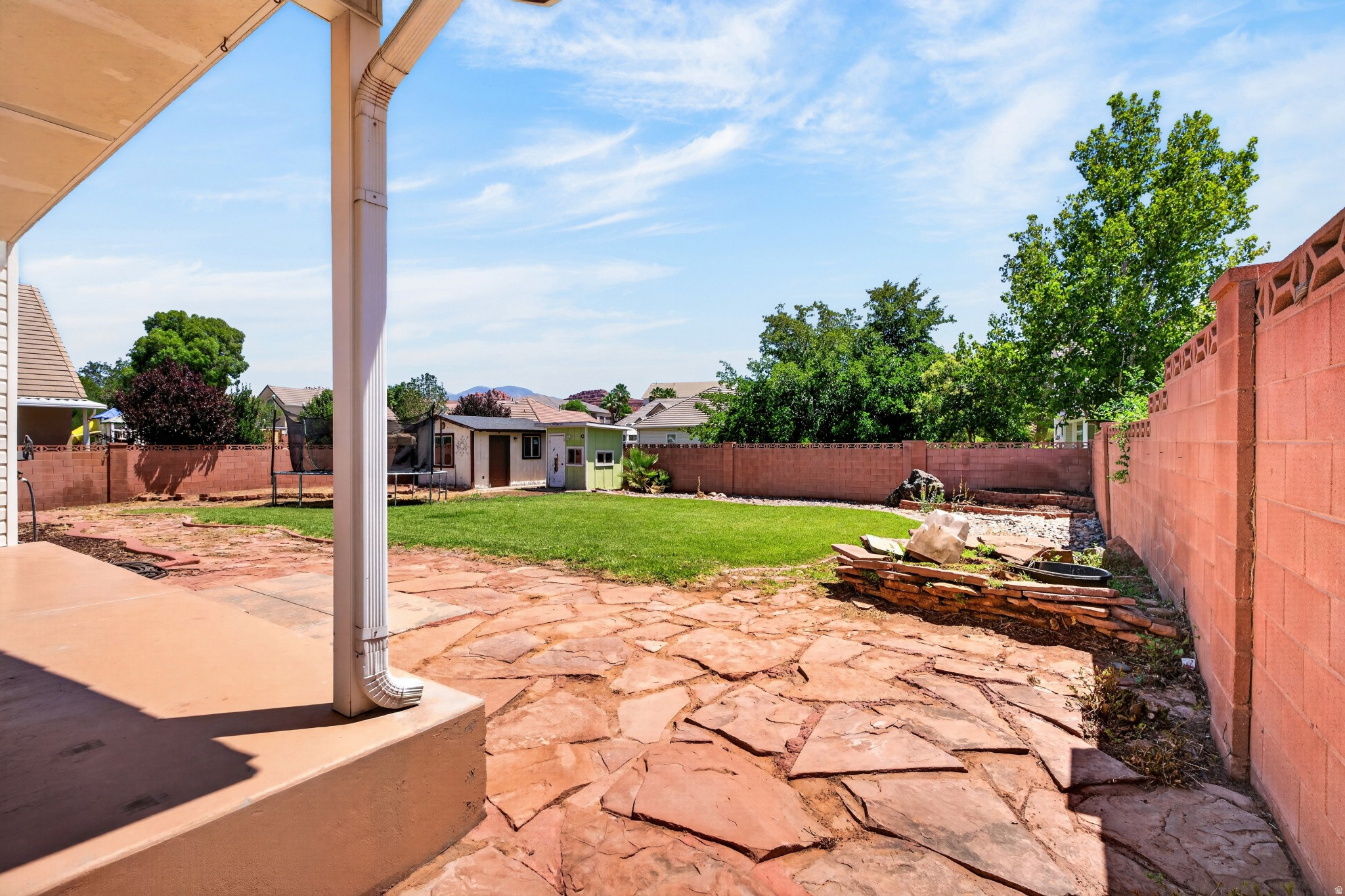 CANYON TERRACE - Residential