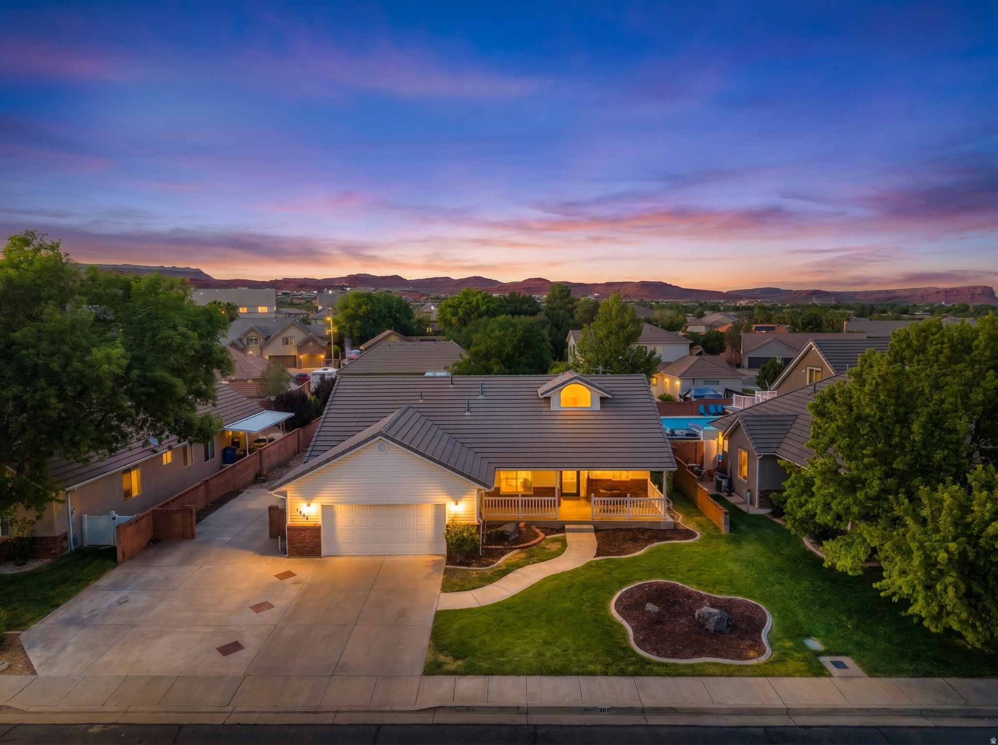 CANYON TERRACE - Residential