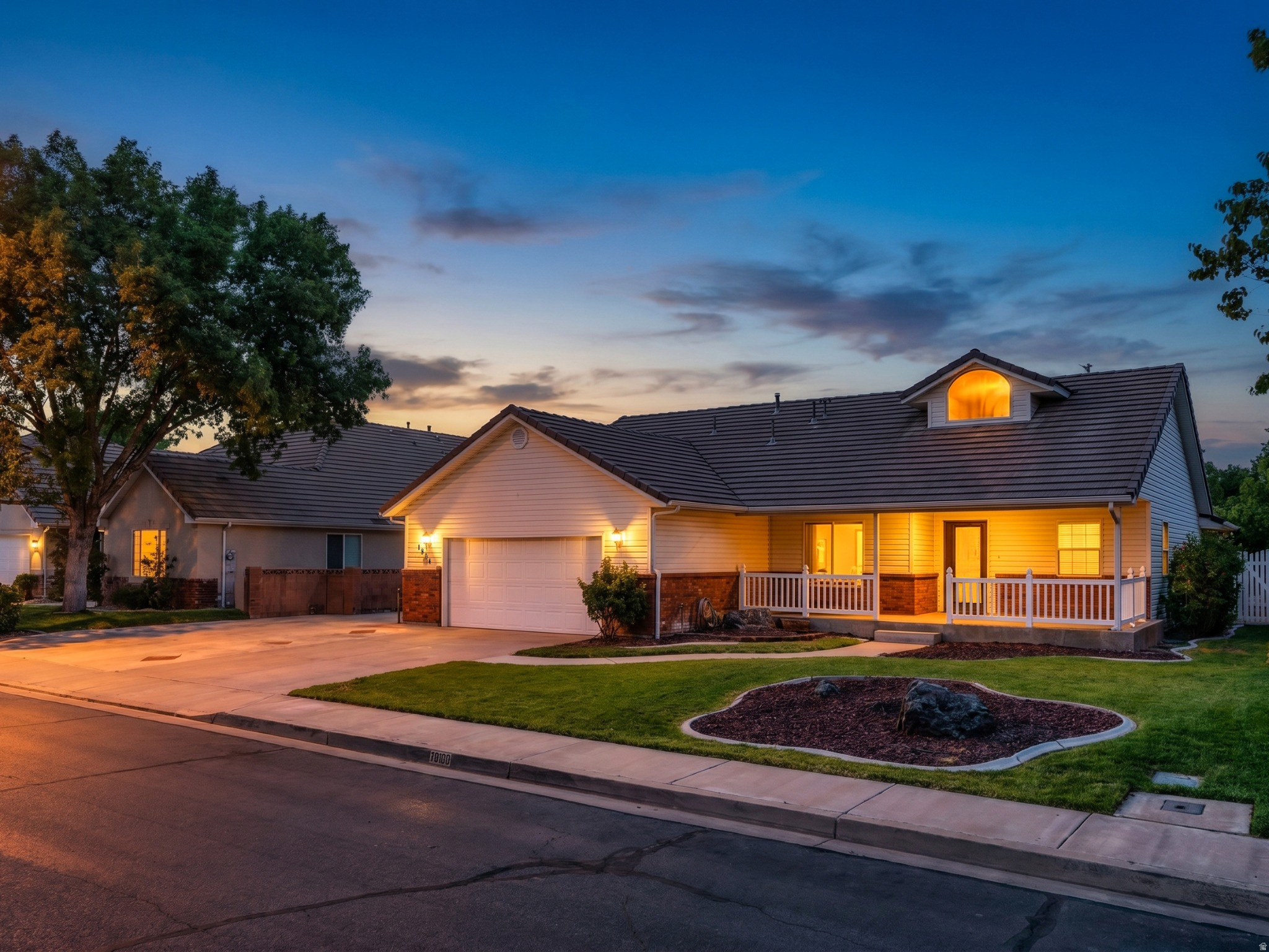 CANYON TERRACE - Residential