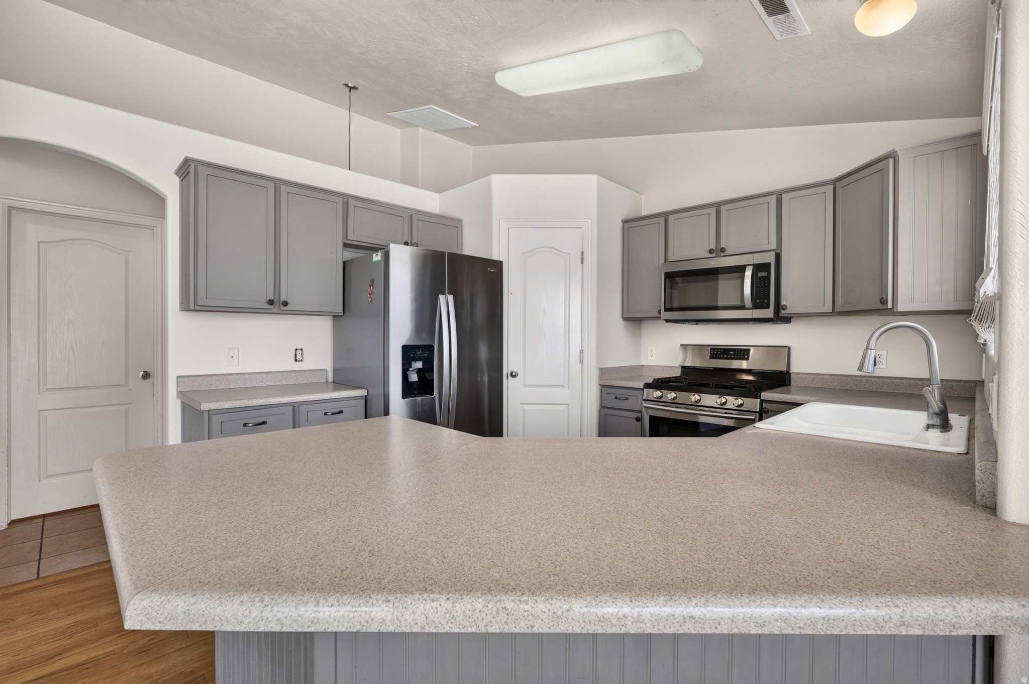 CANYON TERRACE - Residential