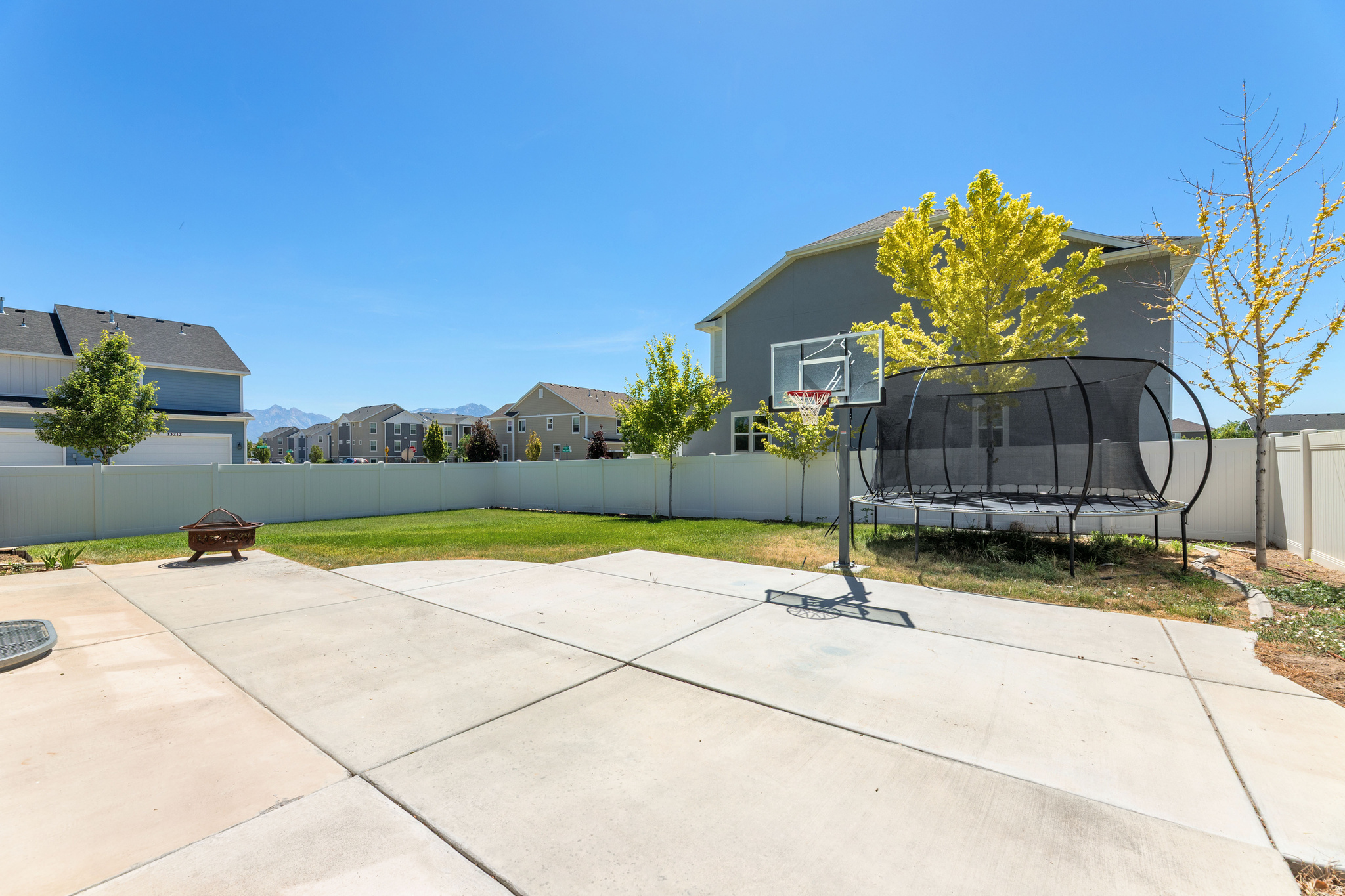 GREENWOOD VILLAGE - Residential