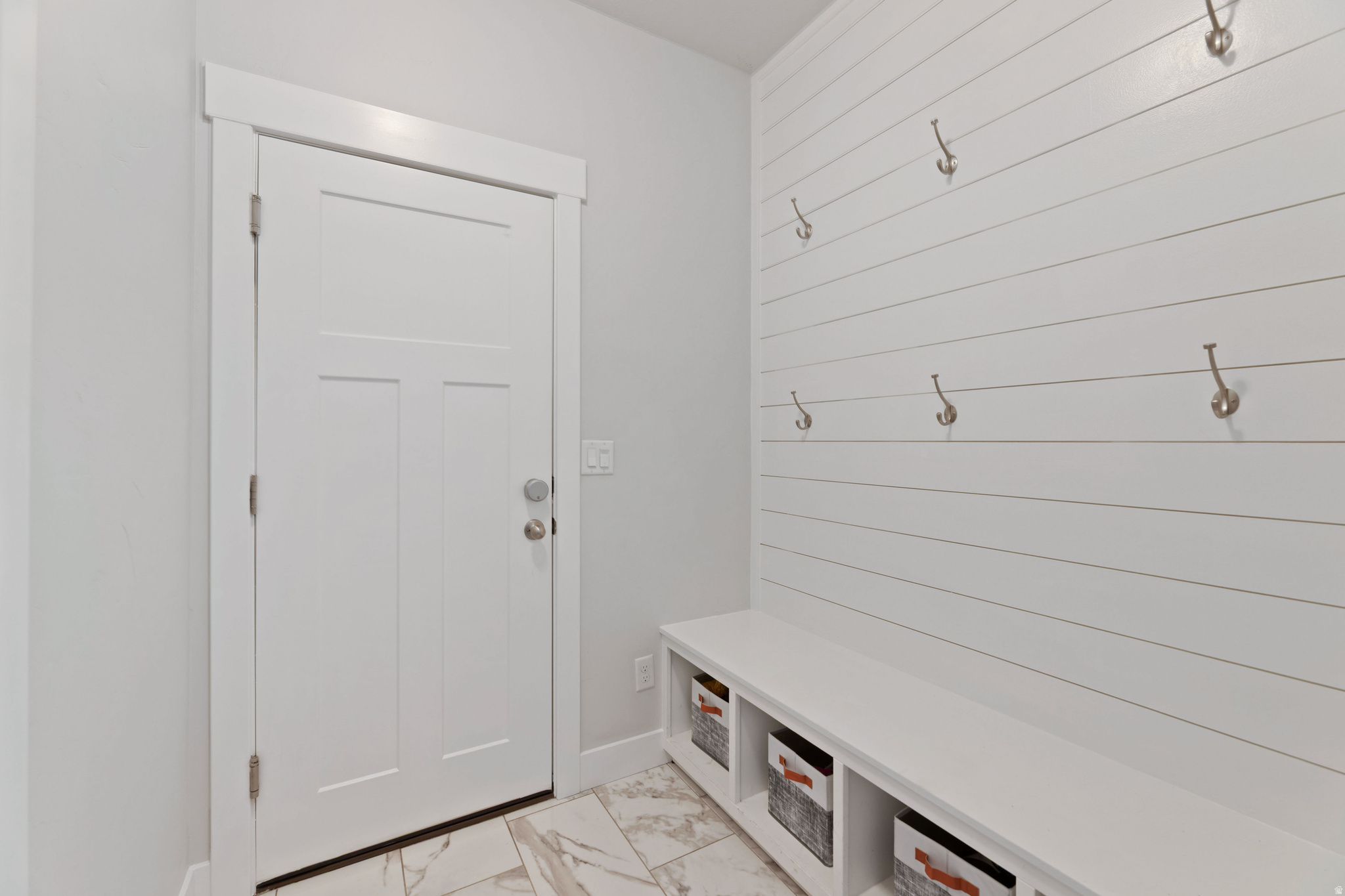 GREENWOOD VILLAGE - Residential