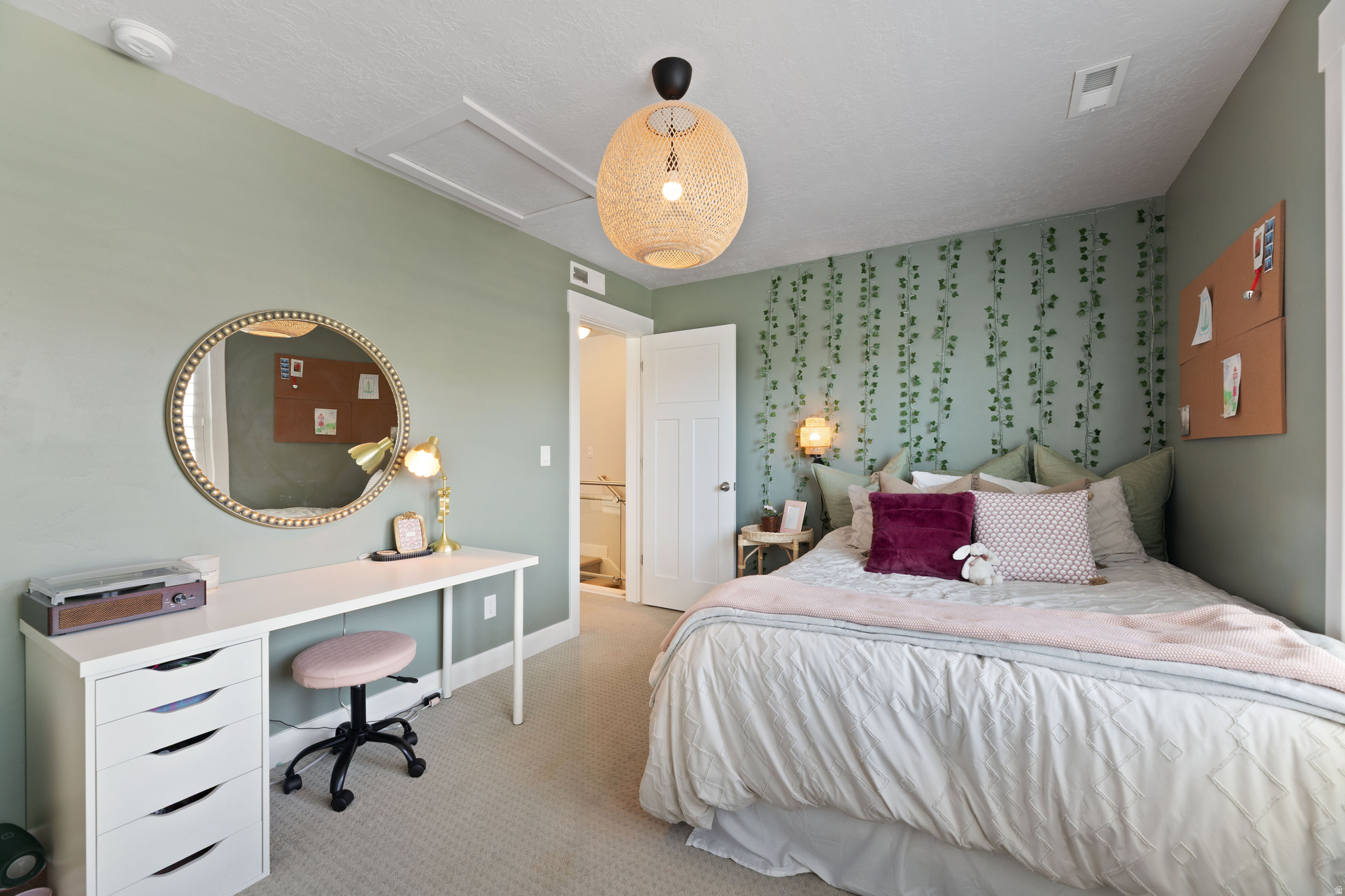 GREENWOOD VILLAGE - Residential