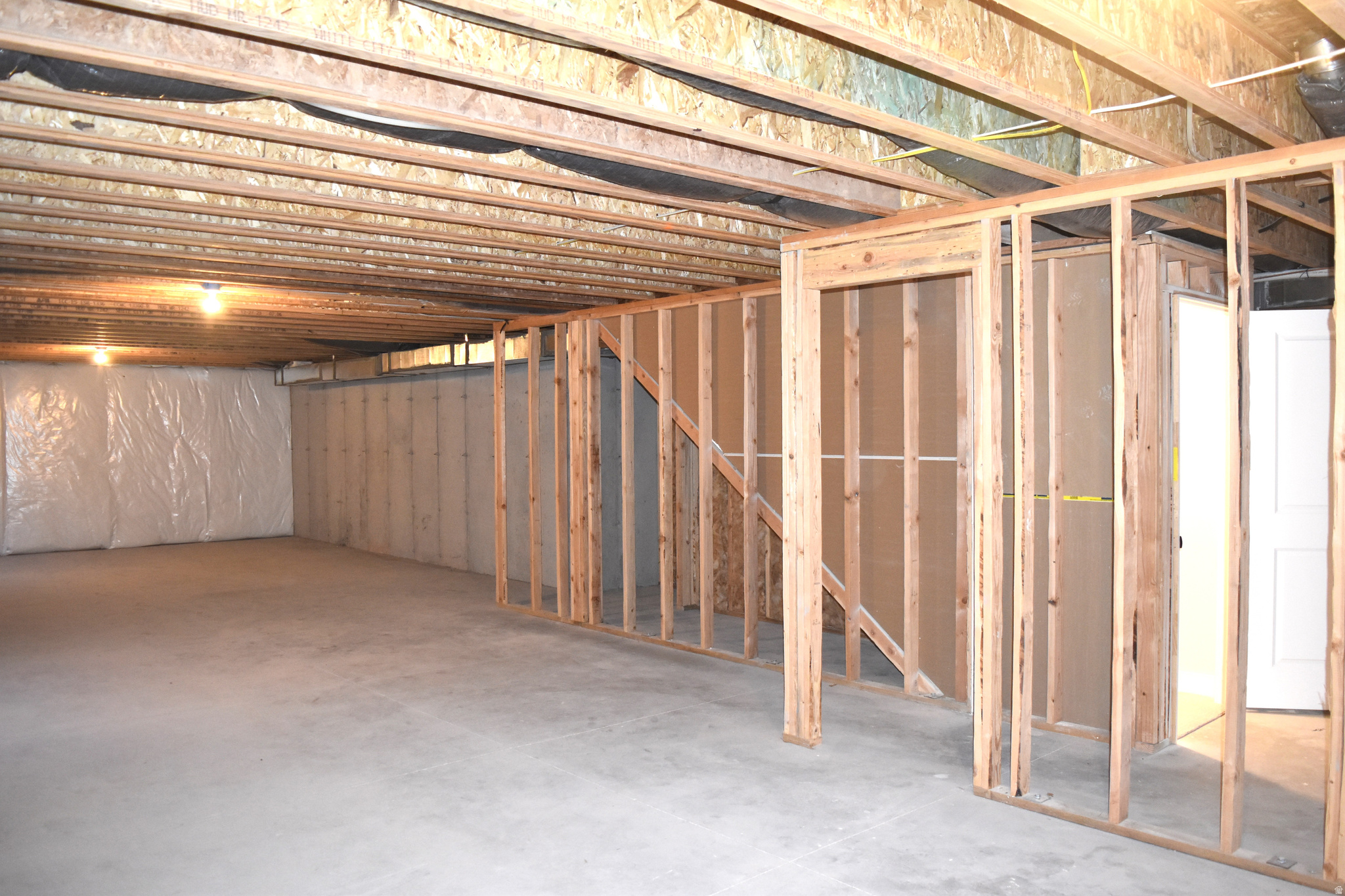 EQUESTRIAN POINTE - Residential