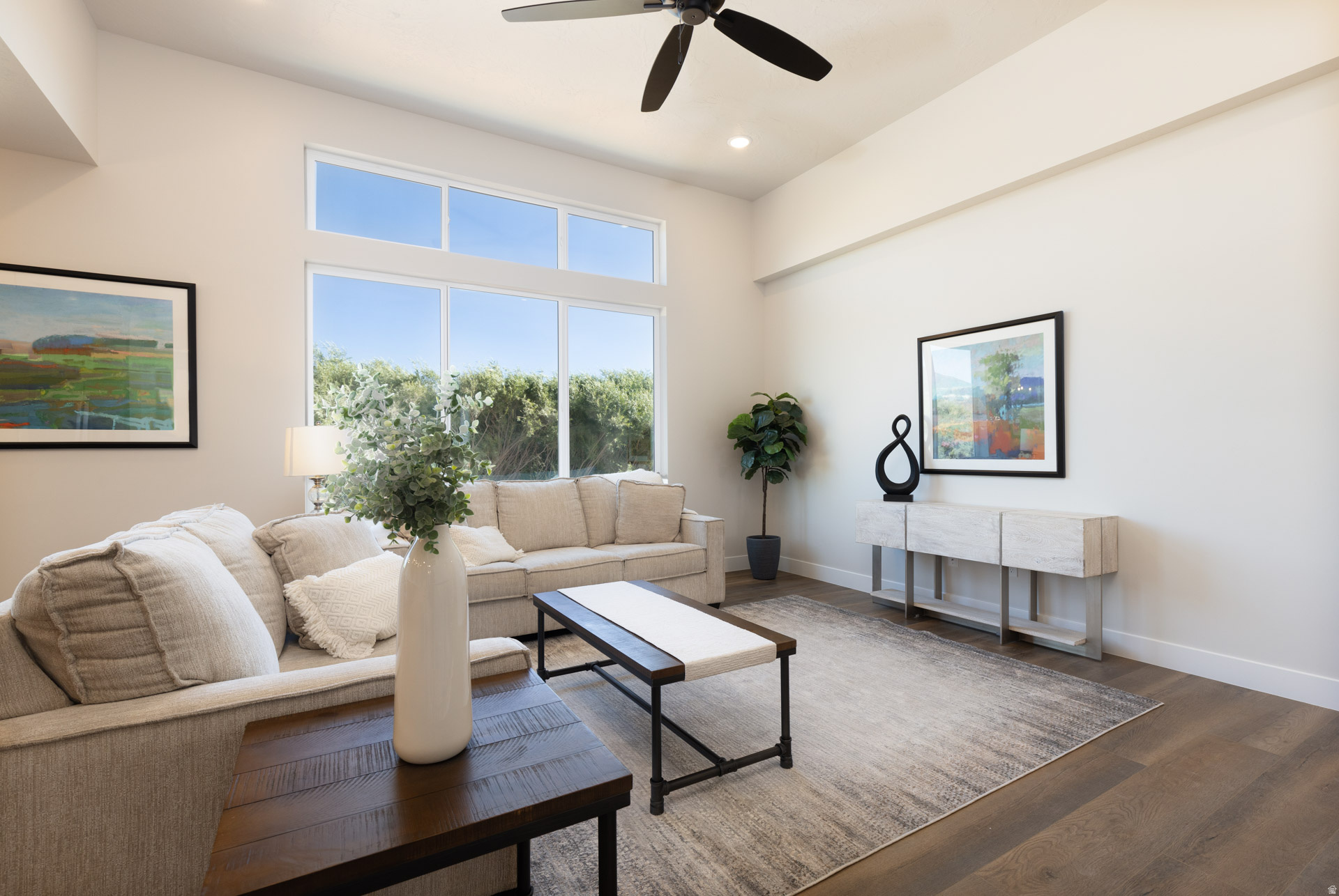 EQUESTRIAN POINTE - Residential