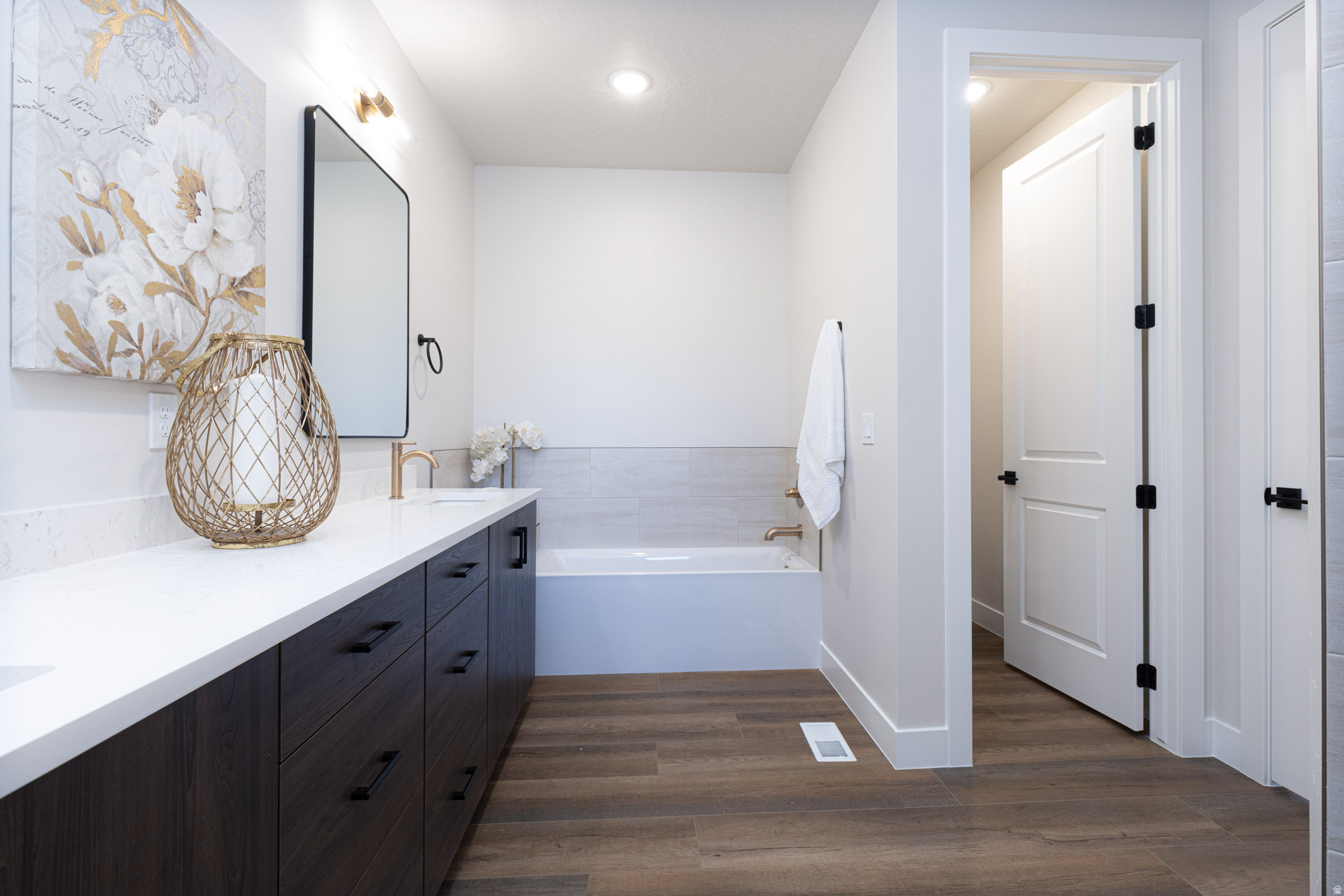 EQUESTRIAN POINTE - Residential