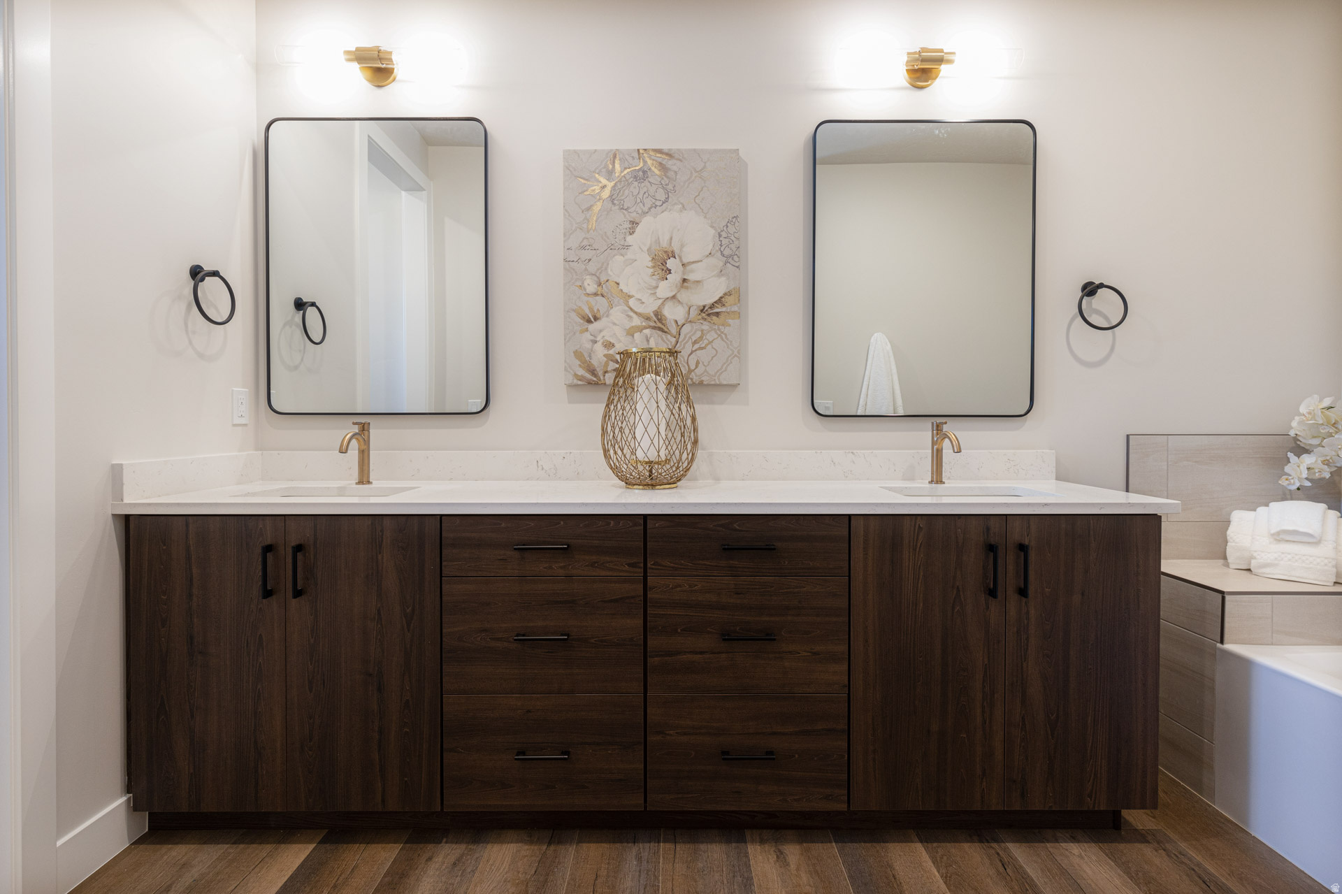 EQUESTRIAN POINTE - Residential