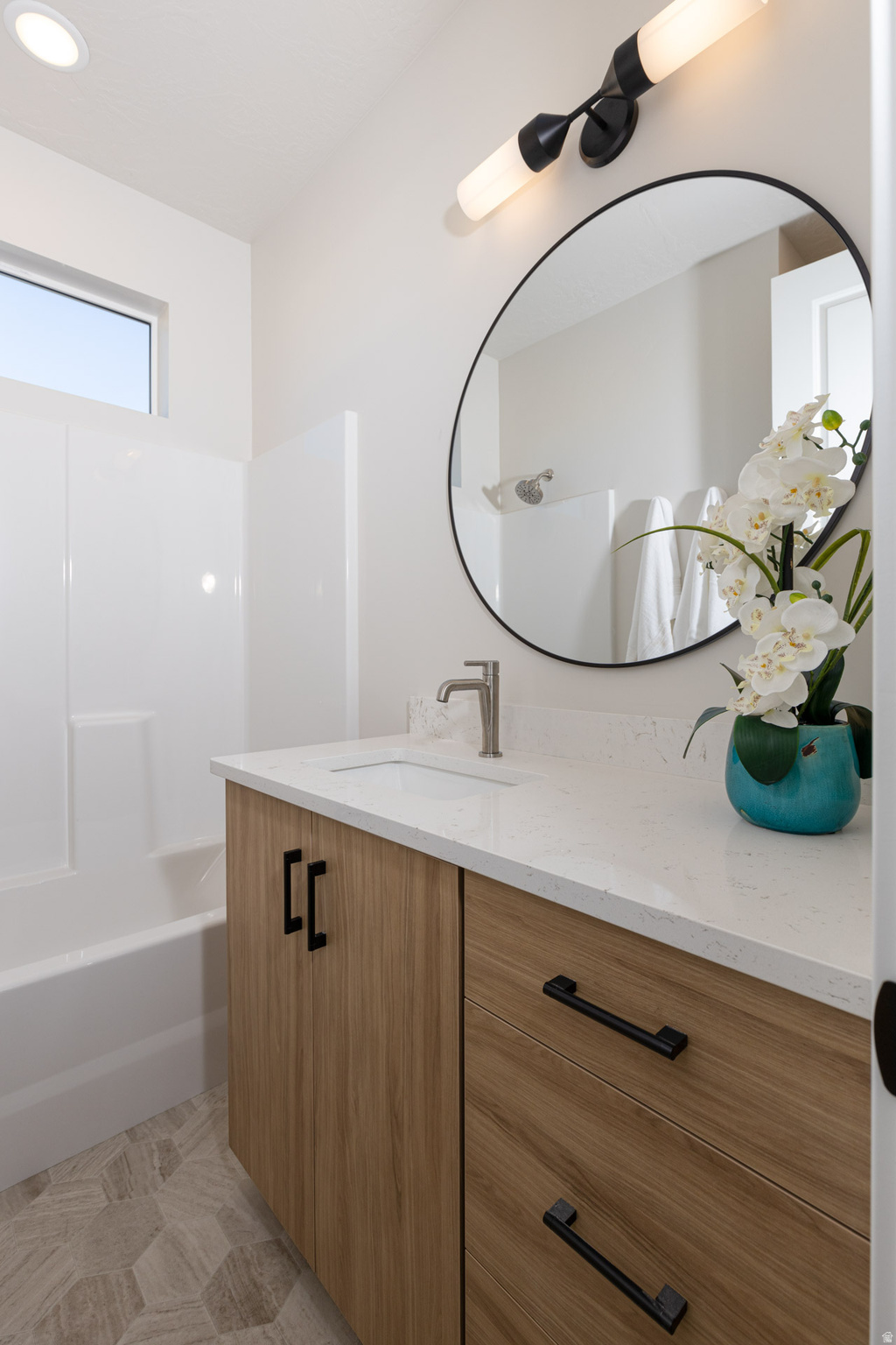 EQUESTRIAN POINTE - Residential