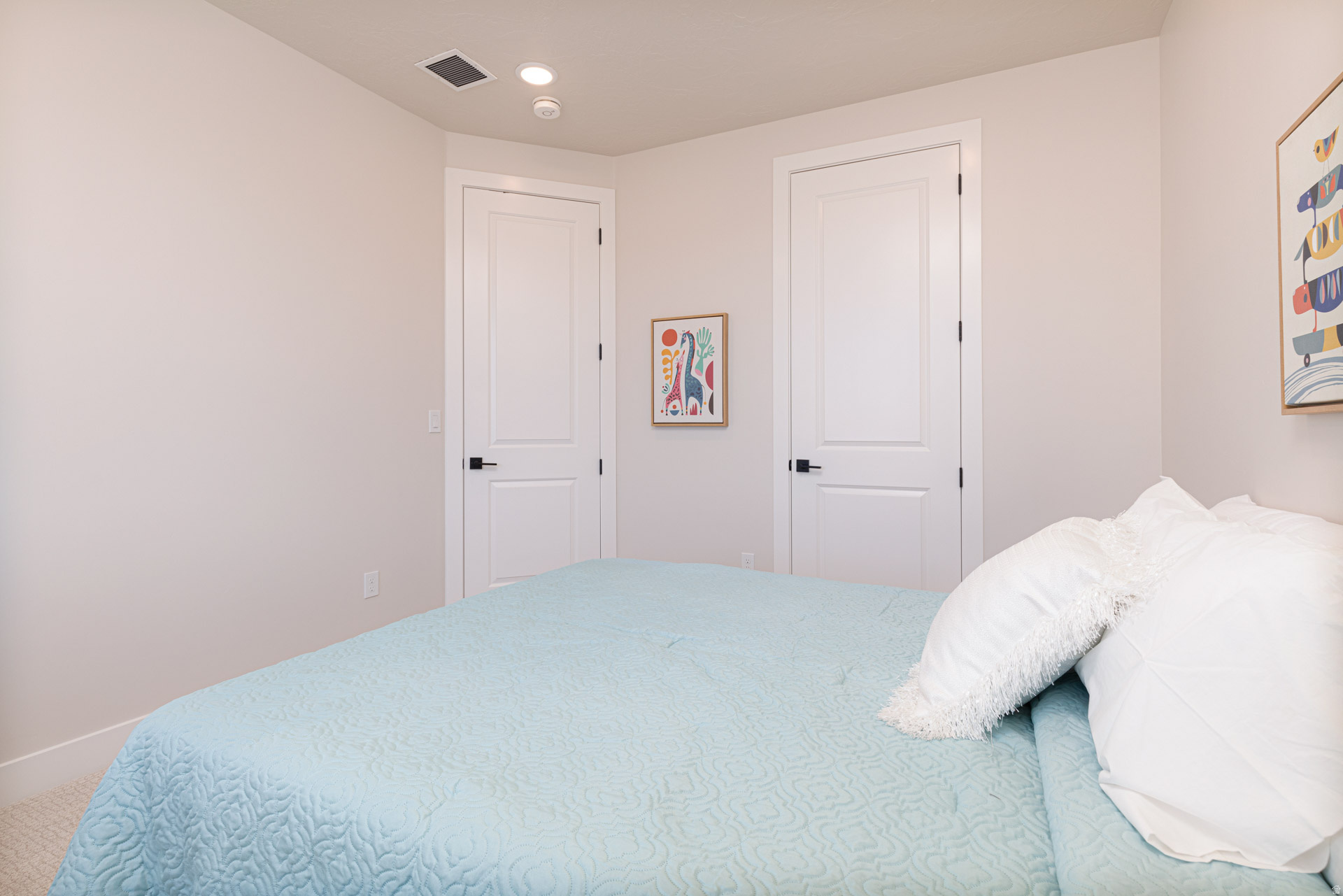 EQUESTRIAN POINTE - Residential