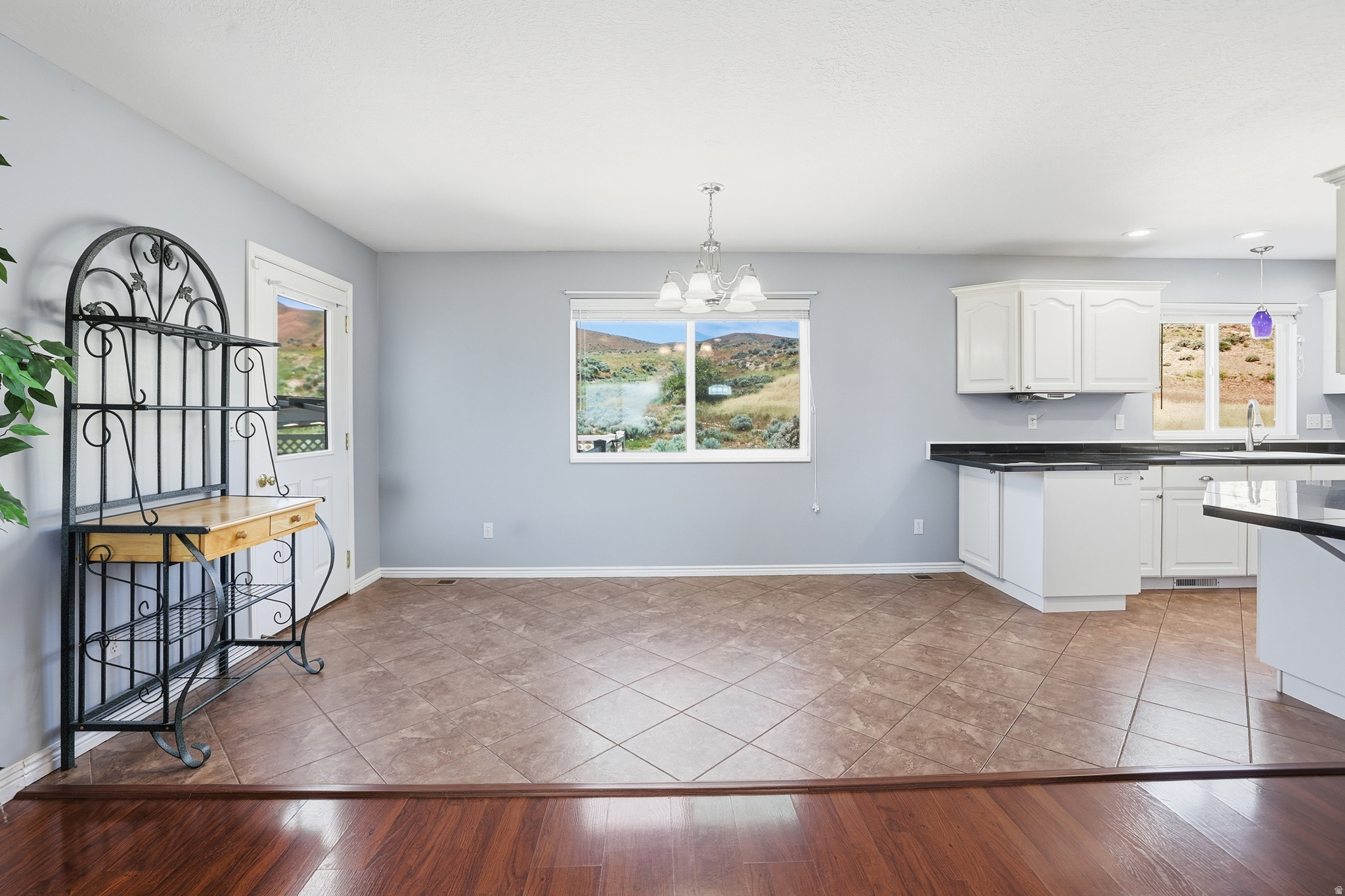 MARBLE HILLS - Residential