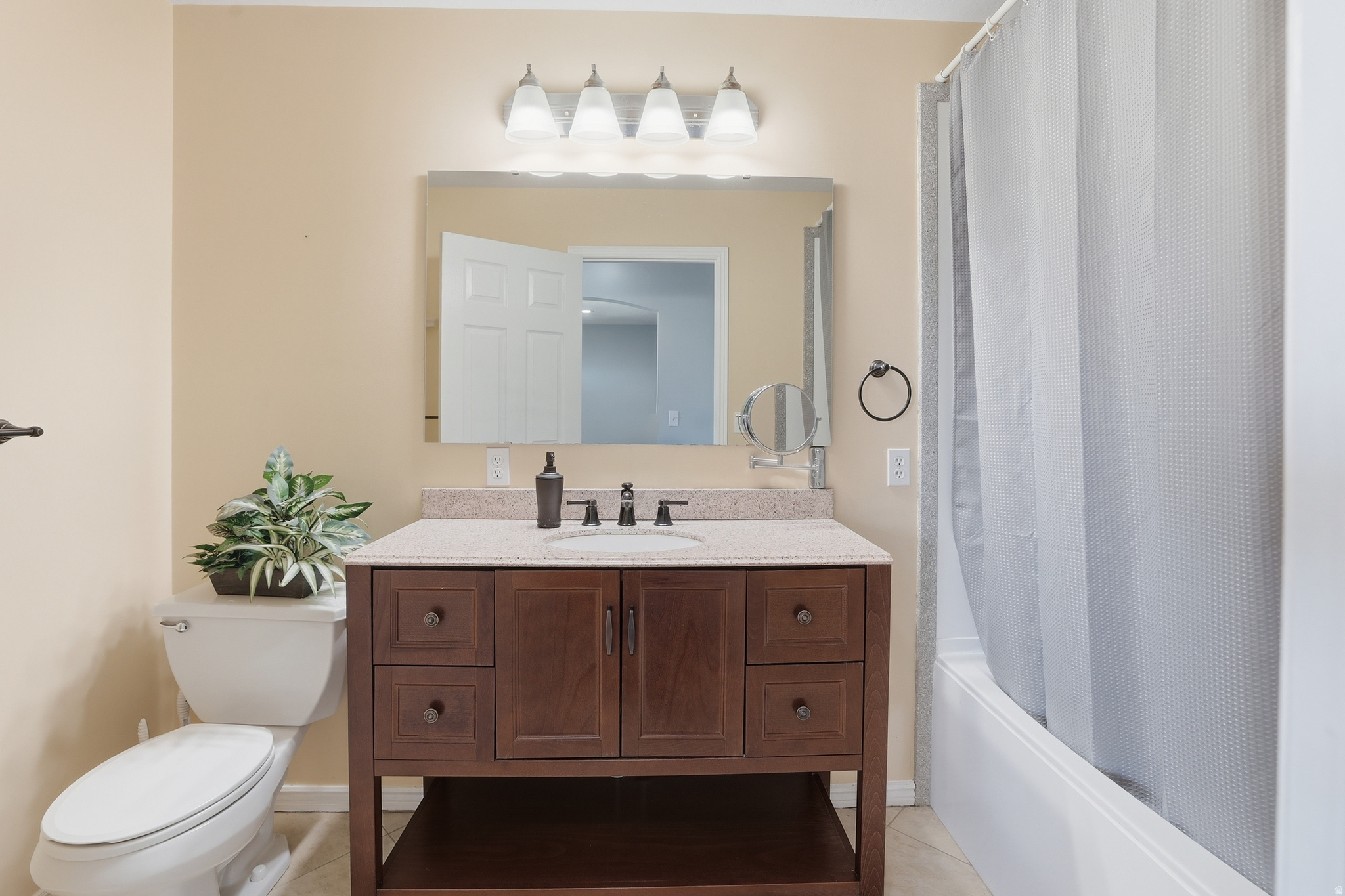 MARBLE HILLS - Residential