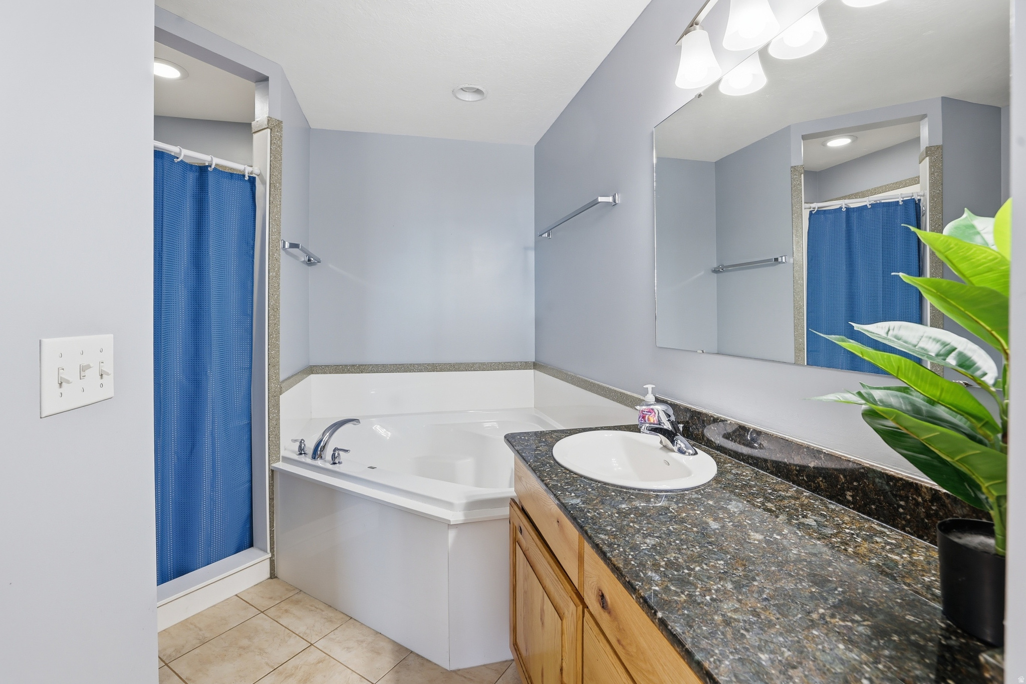 MARBLE HILLS - Residential