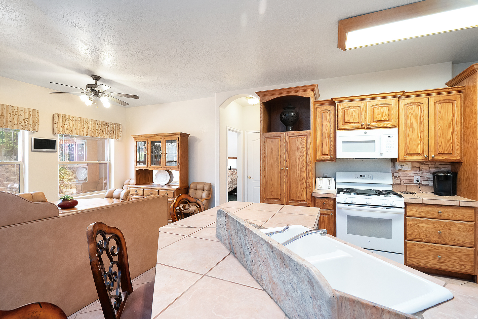 BLOOMINGTON COUNTRY CLUB - Residential