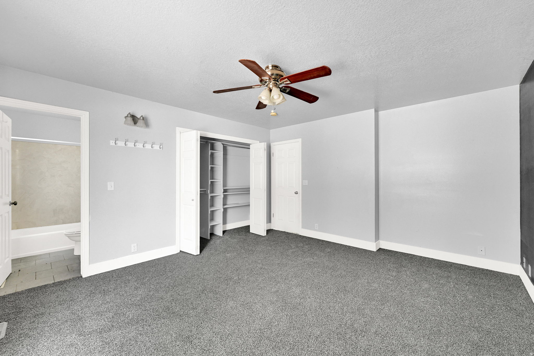 HOLMGREN ESTATES - Residential