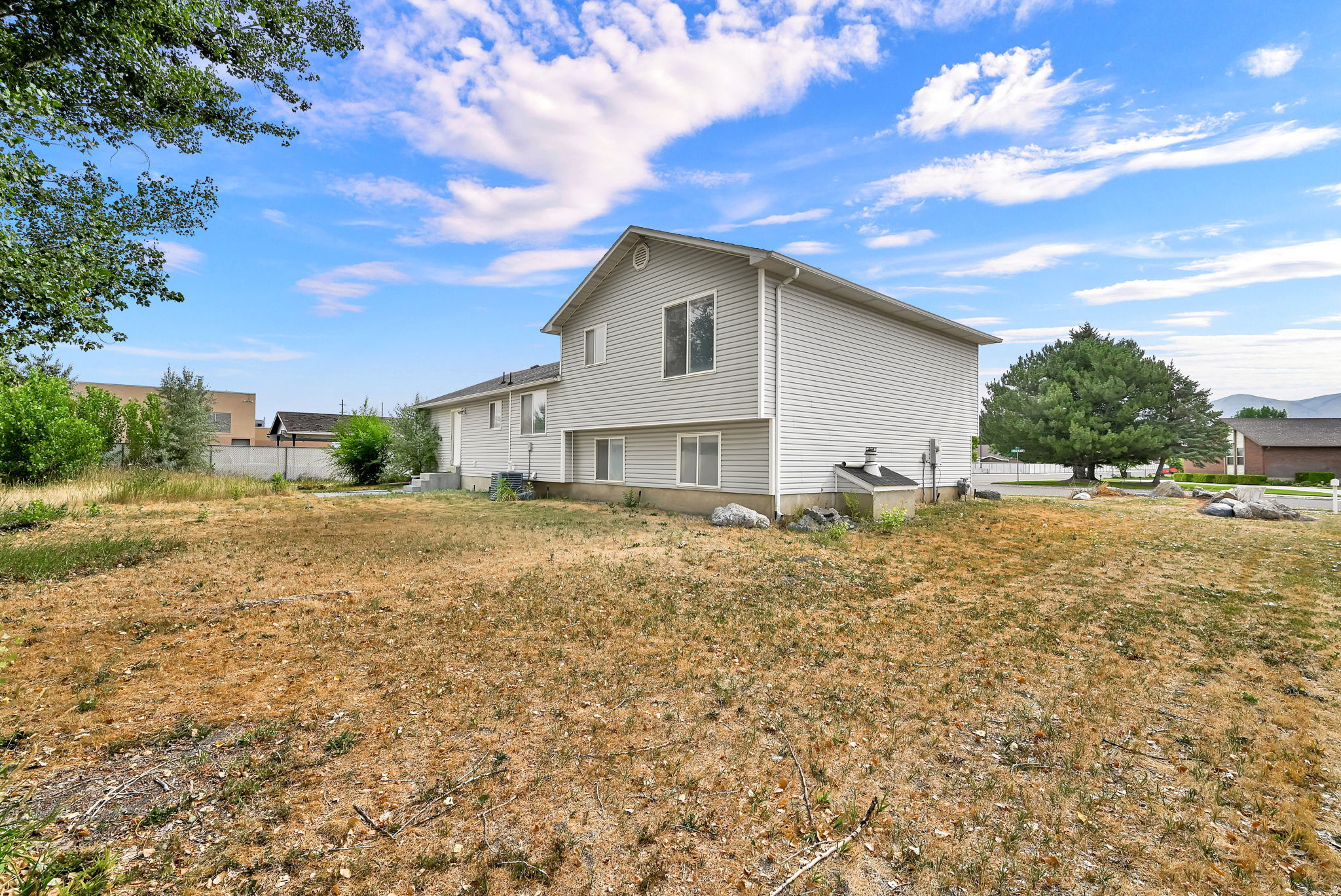 HOLMGREN ESTATES - Residential