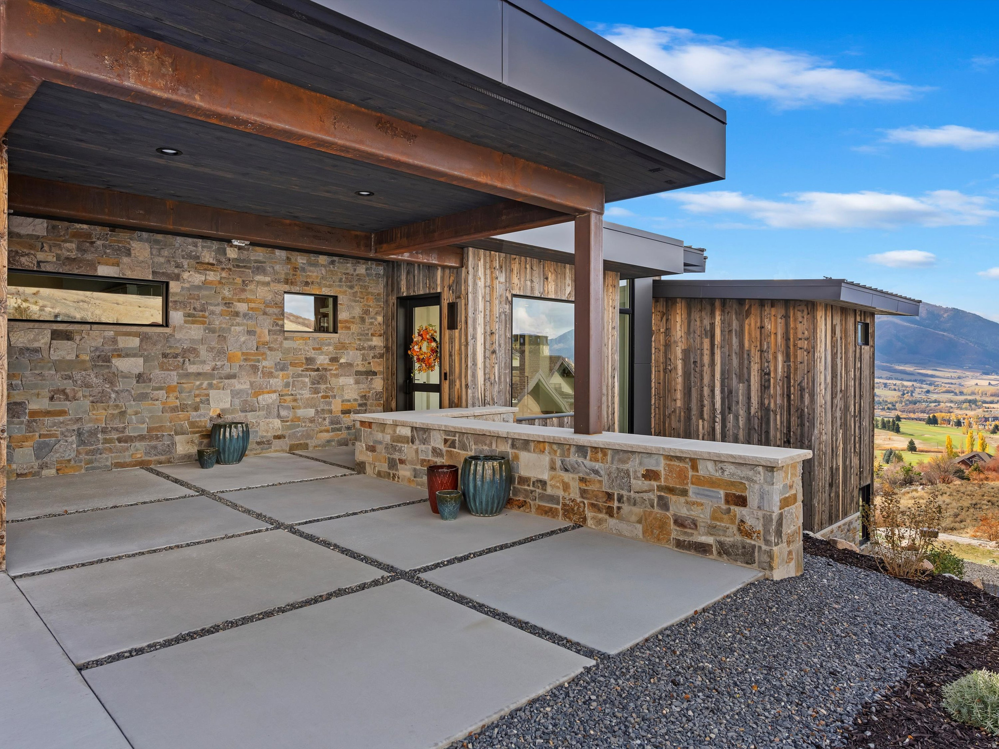 THE HIGHLANDS - Residential
