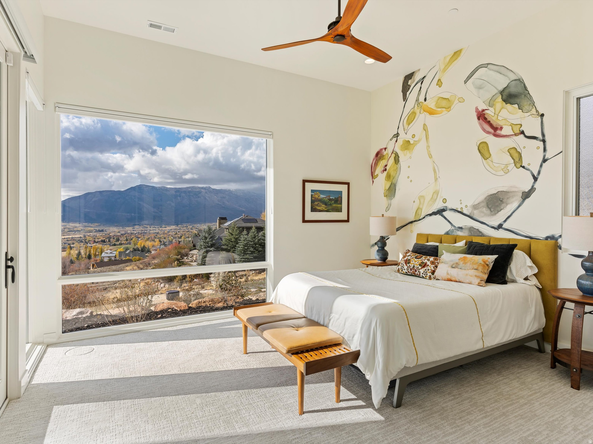THE HIGHLANDS - Residential
