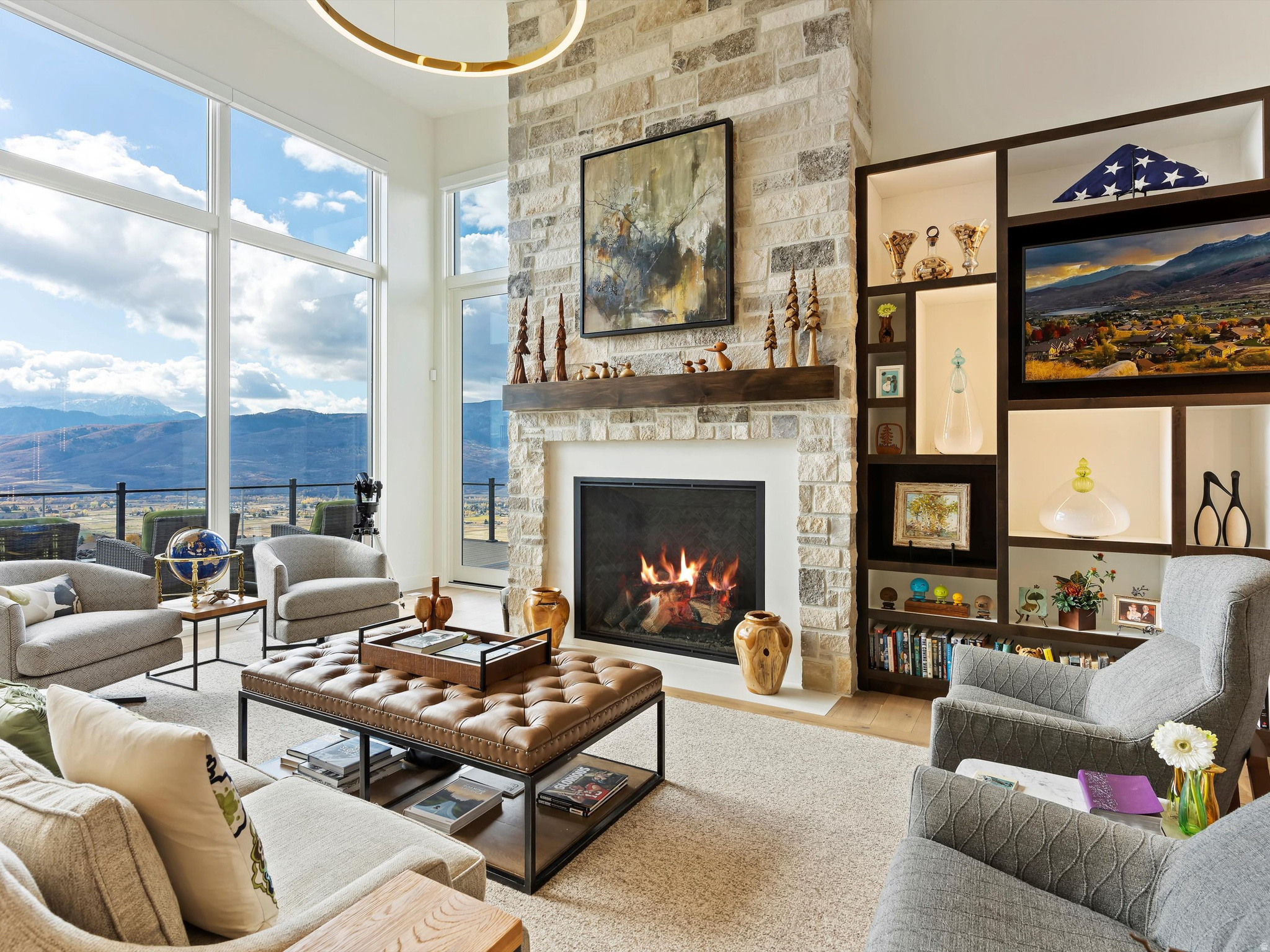 THE HIGHLANDS - Residential